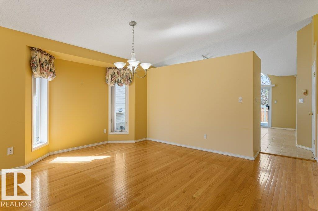 Photo 13 at 4 Alana Court, Akinsdale, St. Albert