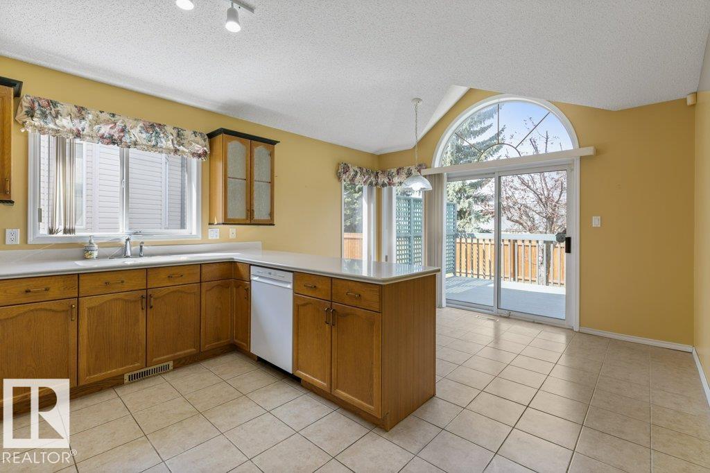 Photo 14 at 4 Alana Court, Akinsdale, St. Albert