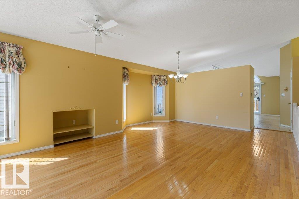 Photo 6 at 4 Alana Court, Akinsdale, St. Albert