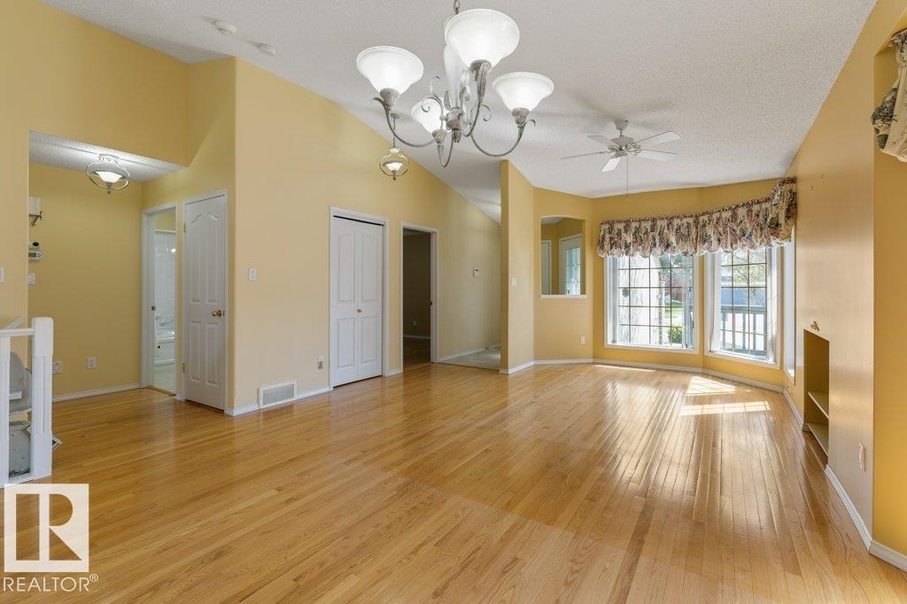 Photo 9 at 4 Alana Court, Akinsdale, St. Albert