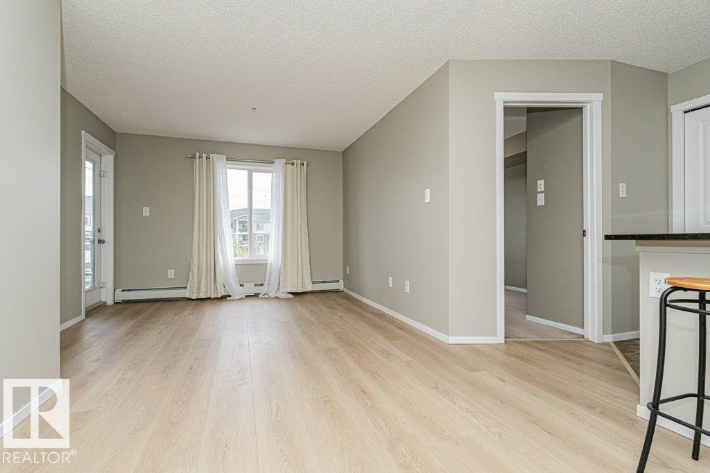https://zimg.paragon.ice.com/ParagonImages/Property/PM/RAE/225400858/14/0/0/005b0050156d4038ed727a2d1416e81a/1/f3f875a291761e8c02d5c0b5abd999d5/225400858-2bc48c43-d973-4cc2-9c3d-2f5378b9494b.JPG