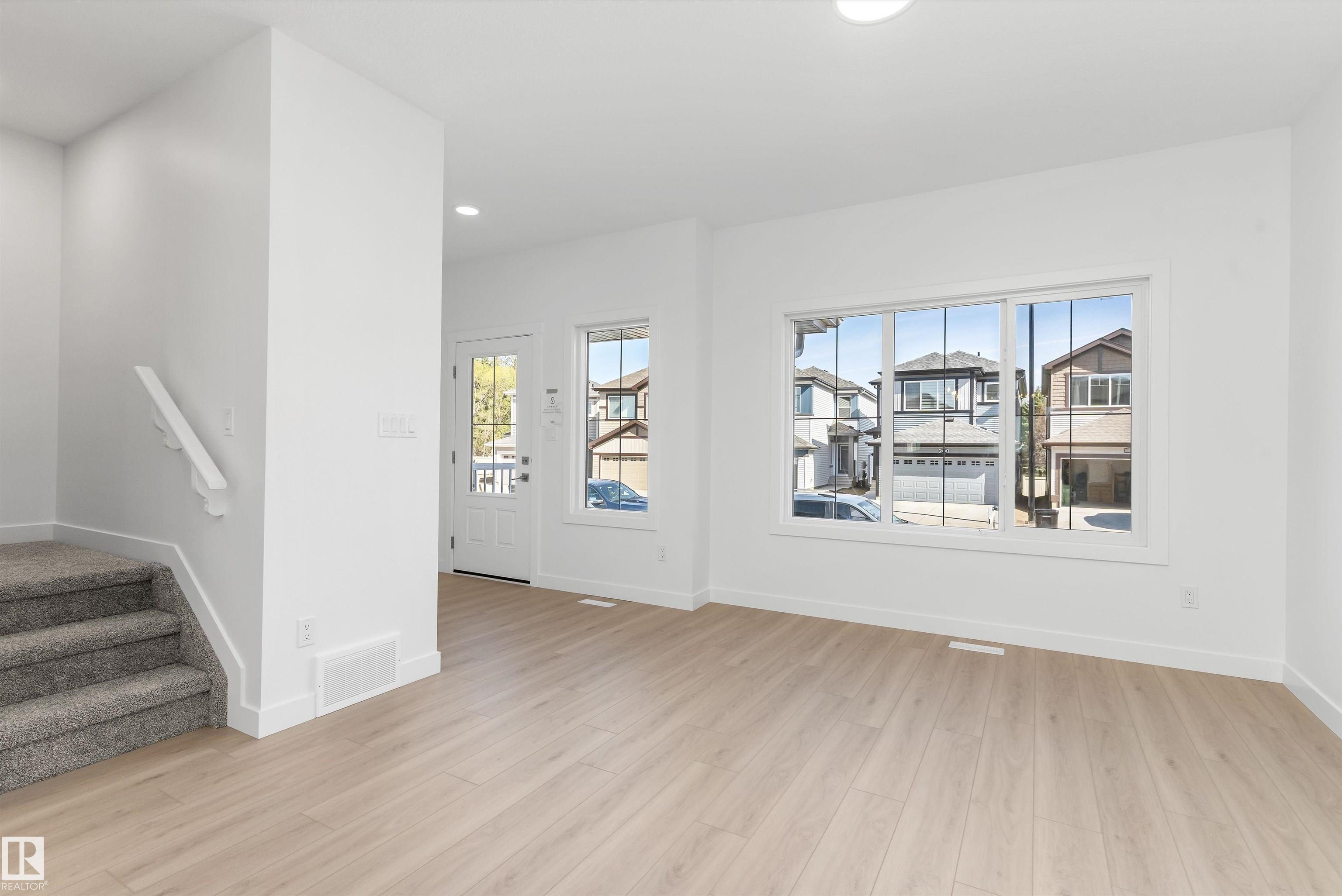 20615 43 Avenue NW, Edgemont, Edmonton