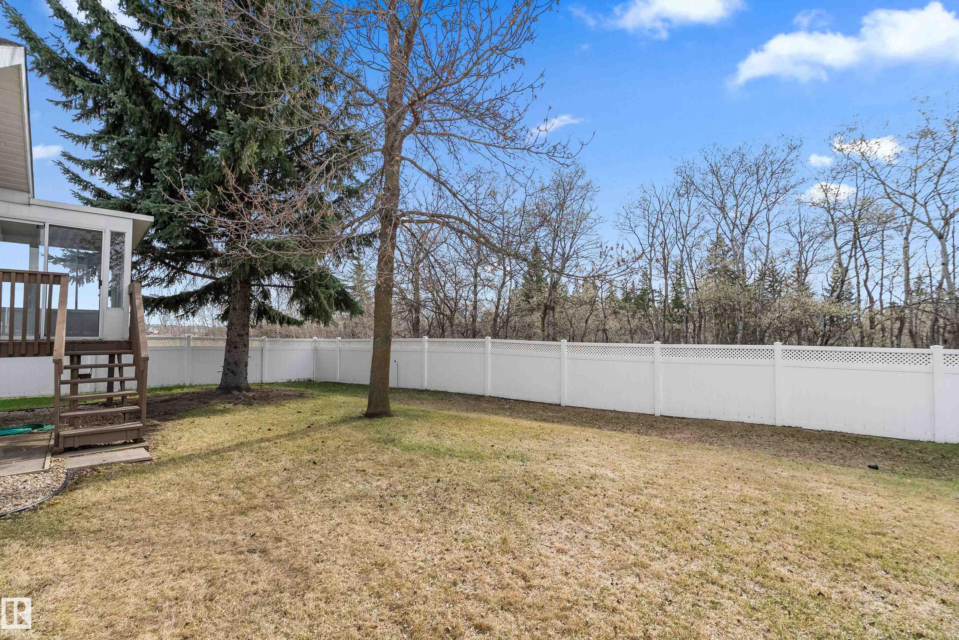 https://zimg.paragon.ice.com/ParagonImages/Property/PM/RAE/225400865/52/0/0/e48ffe8715554215c262dfd48de3ee60/1/a9f6fb1223e8c736511e290811848673/225400865-8DE9AD79-A17E-4644-95B6-AF0A7A1B3E6F.JPG