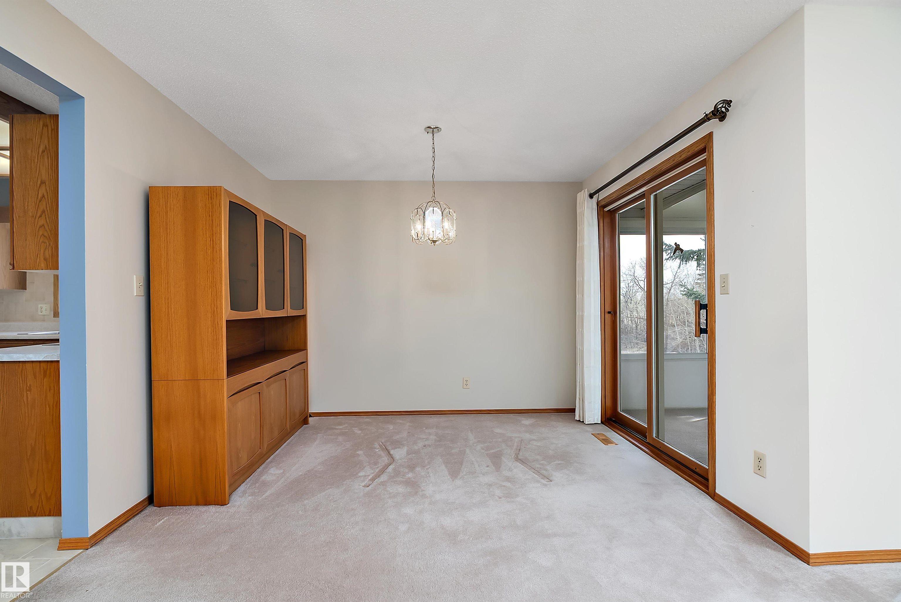 https://zimg.paragon.ice.com/ParagonImages/Property/PM/RAE/225400865/8/0/0/44dc2cda2738ec659bab52f652781c1d/1/a9f6fb1223e8c736511e290811848673/225400865-F074EB81-9899-406B-AFFF-EC5055AA0069.JPG
