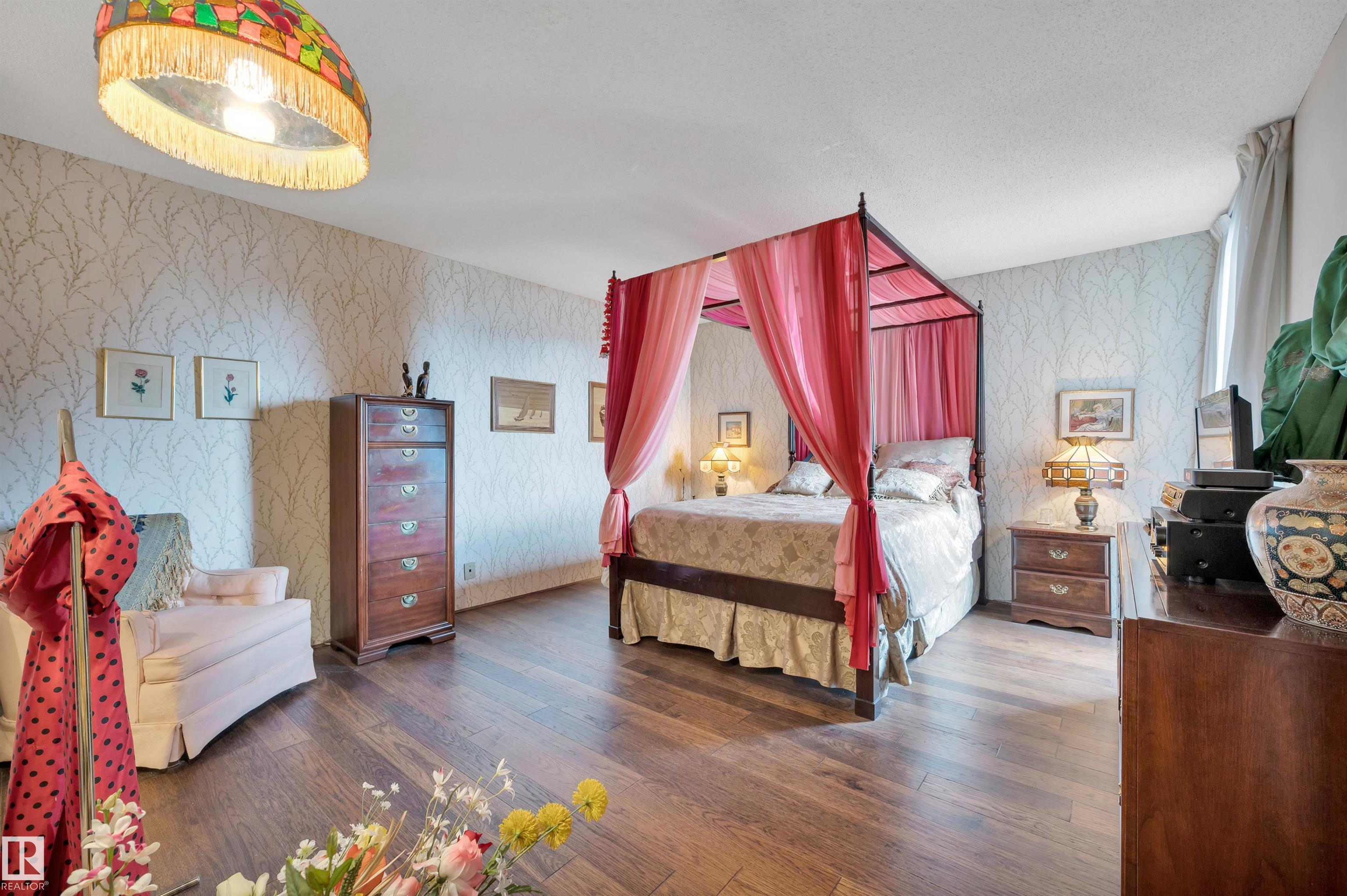 https://zimg.paragon.ice.com/ParagonImages/Property/PM/RAE/225400867/30/0/0/ae344bbff70f5f43df1011e8a81f562a/1/efc2983b47ea602f769ffbe43359a5c0/225400867-575466a8-e473-4ec9-a819-46f47dbde755.JPG