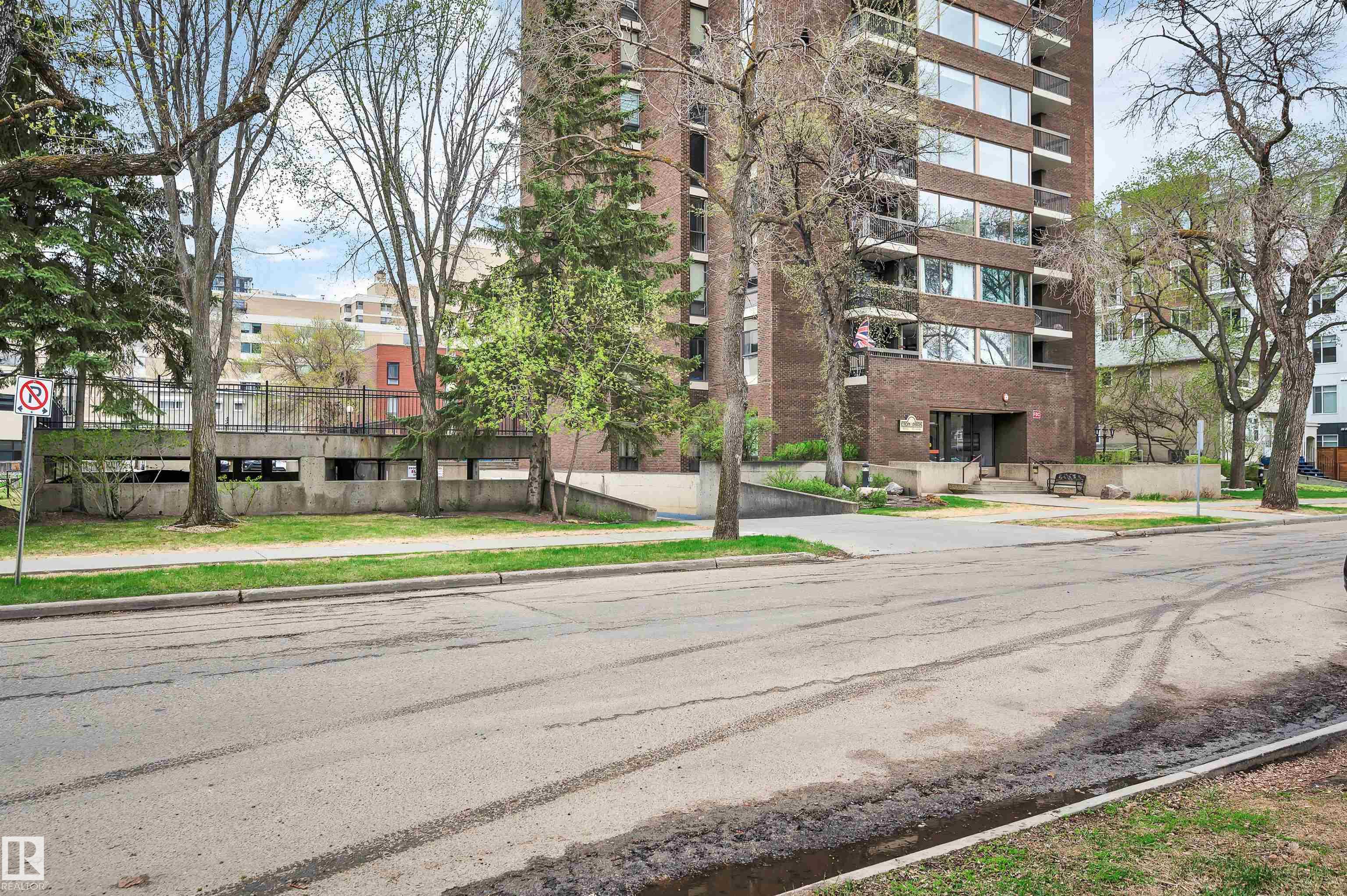 Photo 58 at 1603 - 10025 113 Street NW, Wîhkwêntôwin, Edmonton