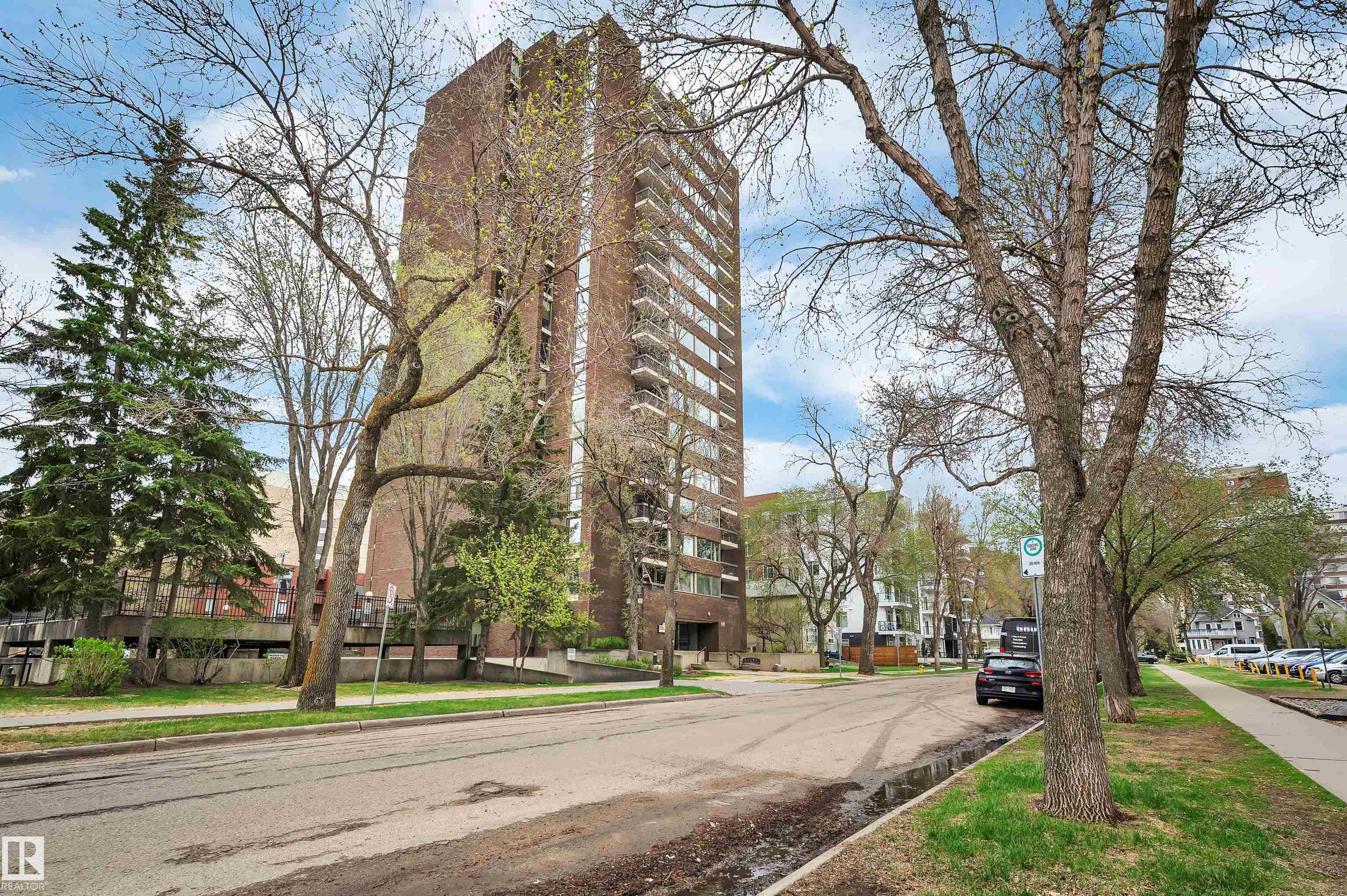 Photo 59 at 1603 - 10025 113 Street NW, Wîhkwêntôwin, Edmonton
