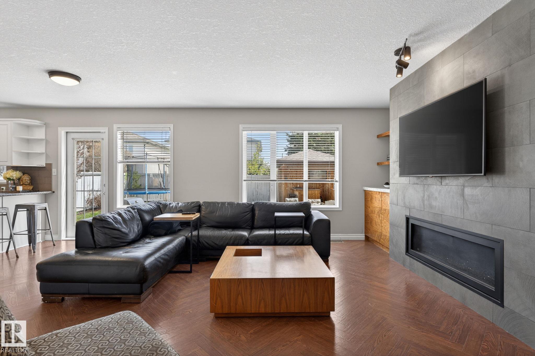 Photo 23 at 907 115 Street NW, Twin Brooks, Edmonton
