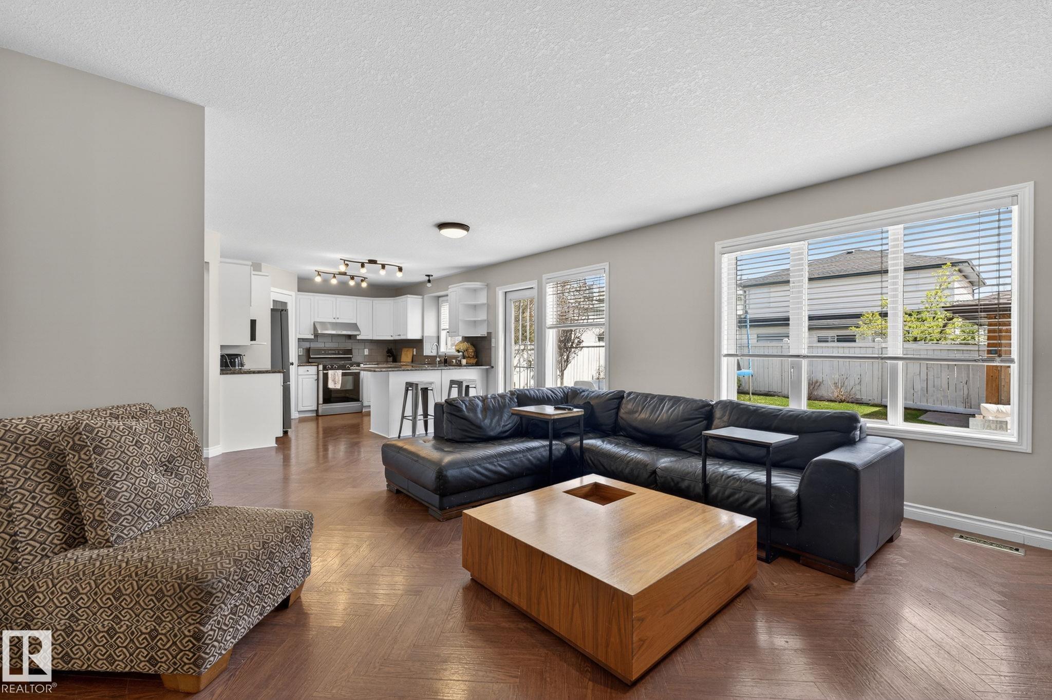 Photo 24 at 907 115 Street NW, Twin Brooks, Edmonton