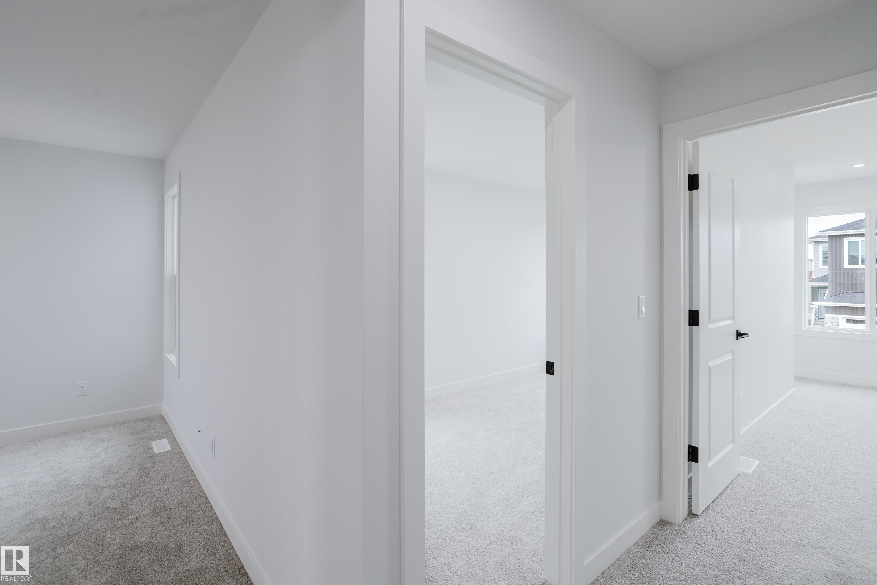 https://zimg.paragon.ice.com/ParagonImages/Property/PM/RAE/225400875/41/0/0/e6a30093e9e3e1a0580cd1656a447fc7/1/e79aed3eed9fbf1d970e880a870b9b31/225400875-21d130a3-435a-4c85-9a61-58552b0fbe9b.JPG
