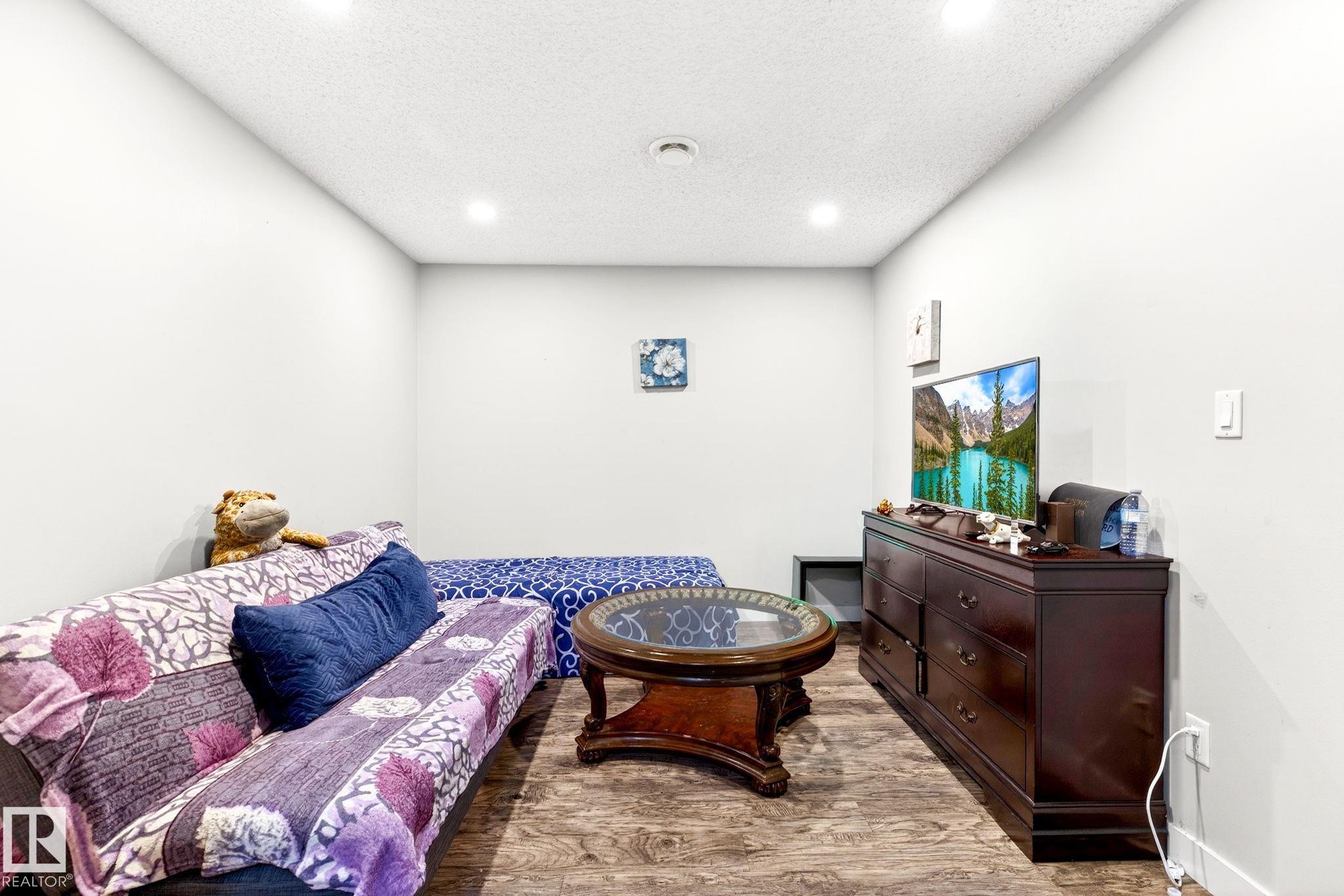 Photo 54 at 308 42 Avenue NW, Maple Crest, Edmonton