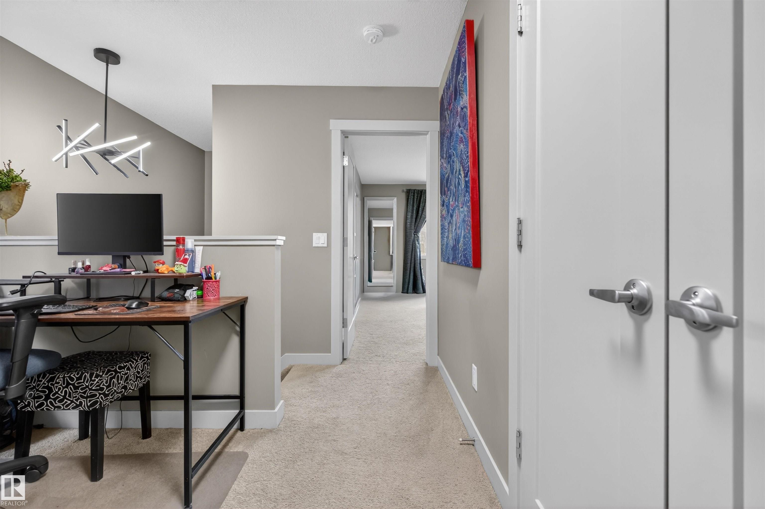 https://zimg.paragon.ice.com/ParagonImages/Property/PM/RAE/225400881/11/0/0/8868dfa4c082b85ef205f31a26605eb7/1/0b72e1e0f06c33c9c1d0b31e4162d550/225400881-92767f93-585c-4b85-a41e-a9f336b84a9a.JPG