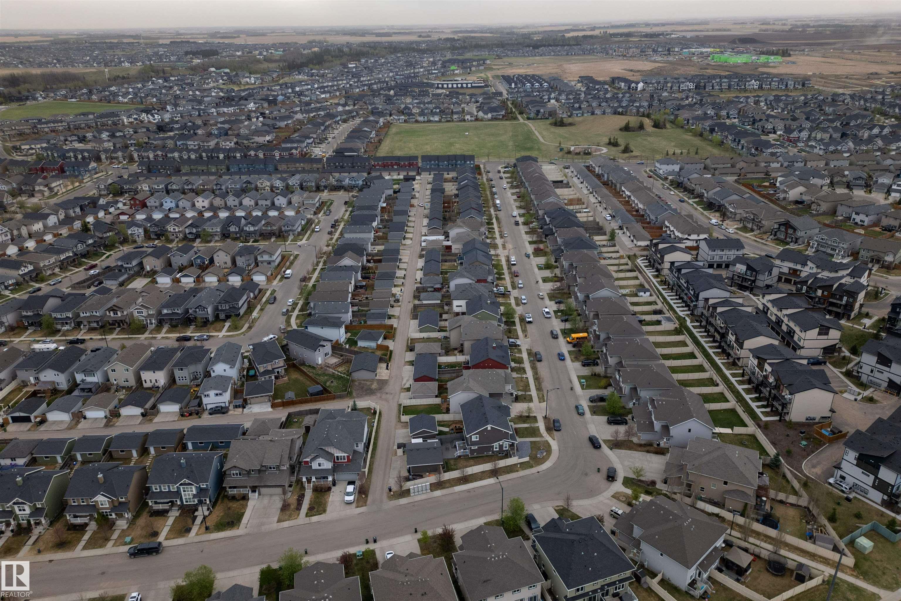 https://zimg.paragon.ice.com/ParagonImages/Property/PM/RAE/225400881/39/0/0/b3fa3694438cc68382cdd79cde9ceef1/1/0b72e1e0f06c33c9c1d0b31e4162d550/225400881-1b8500a4-953b-42c0-b486-a1dfc84a1d52.JPG