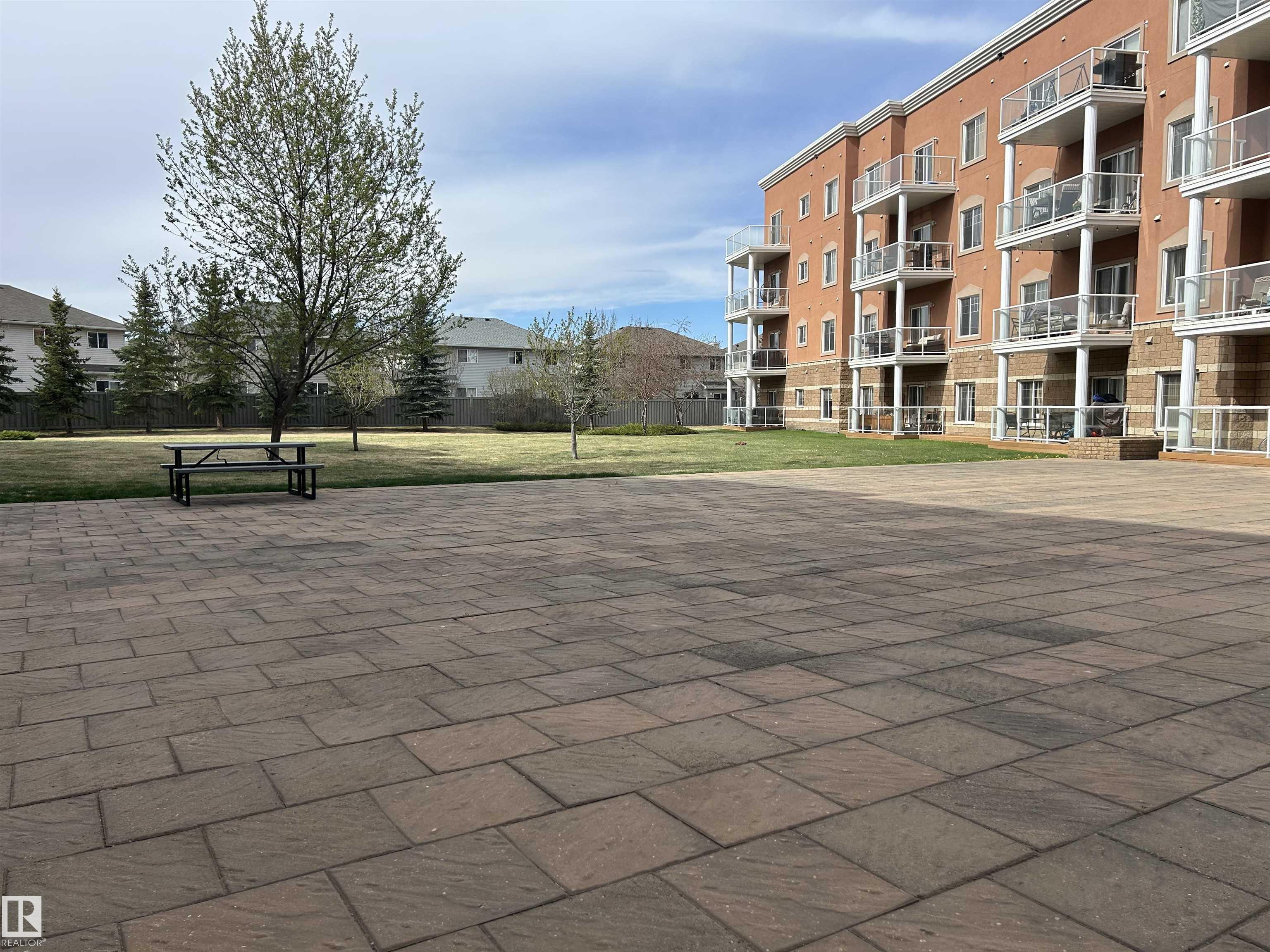 https://zimg.paragon.ice.com/ParagonImages/Property/PM/RAE/225400882/25/0/0/8d8c678fa7e19395f9924b9ed7a28ead/1/0a0eaed95772b45f3571a94466171d93/225400882-9770bc58-215b-486b-b63d-f5df9c5e8659.JPG