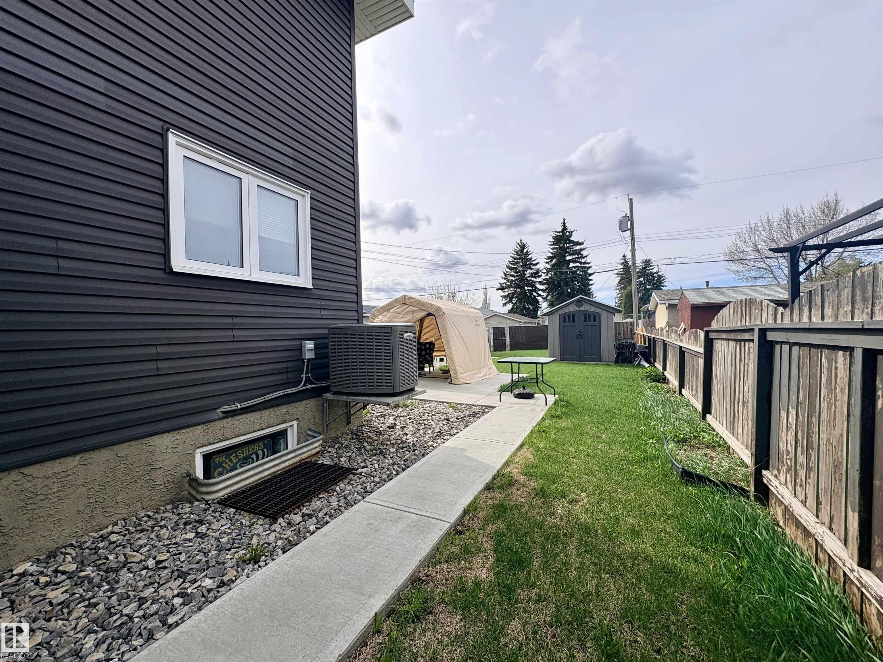 Photo 30 at 8825 137 Avenue NW, Glengarry, Edmonton