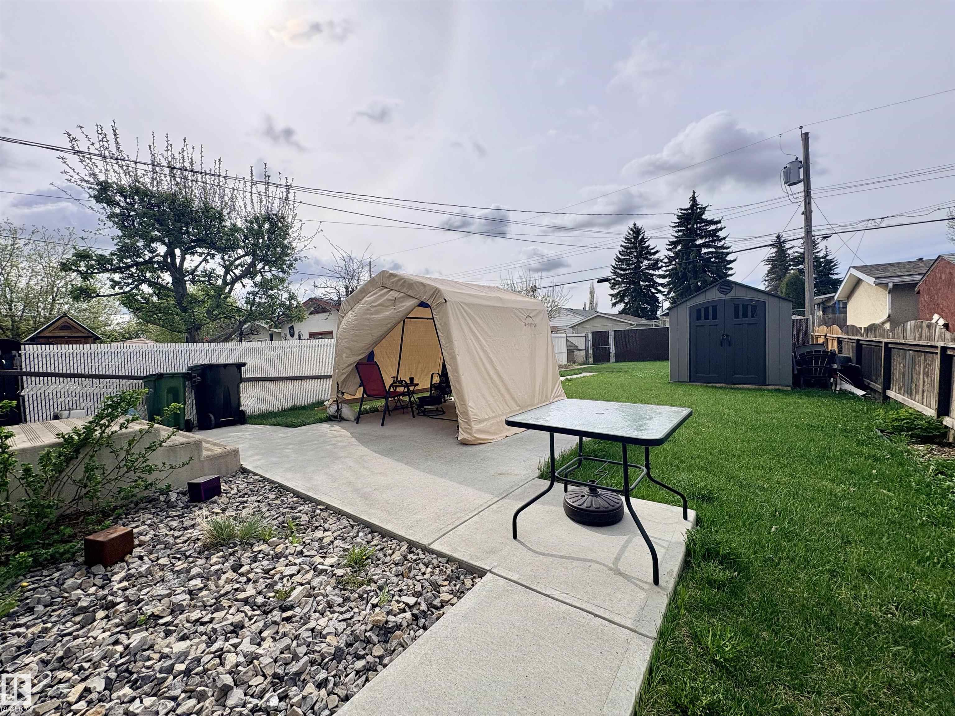 Photo 31 at 8825 137 Avenue NW, Glengarry, Edmonton