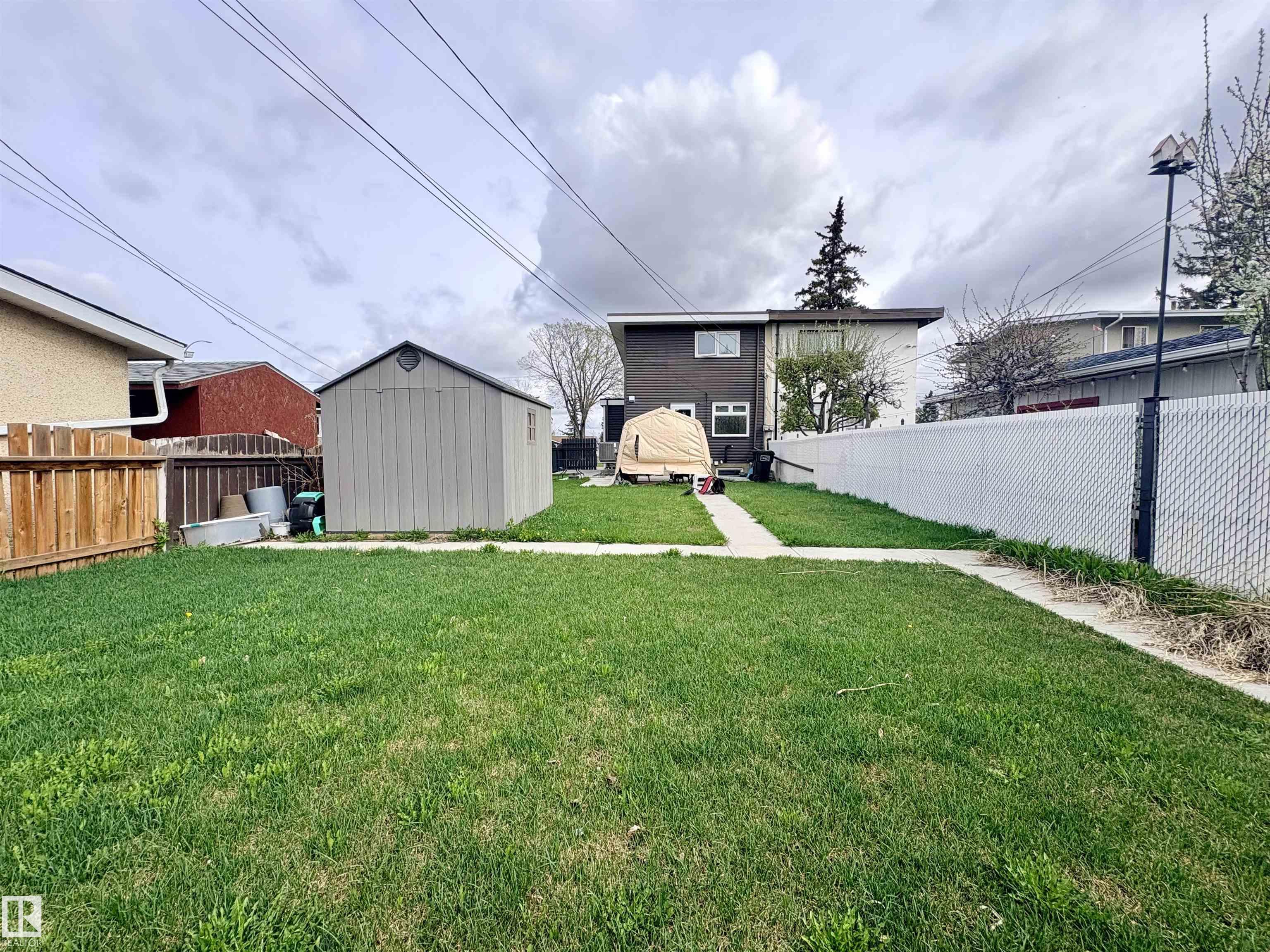 Photo 37 at 8825 137 Avenue NW, Glengarry, Edmonton