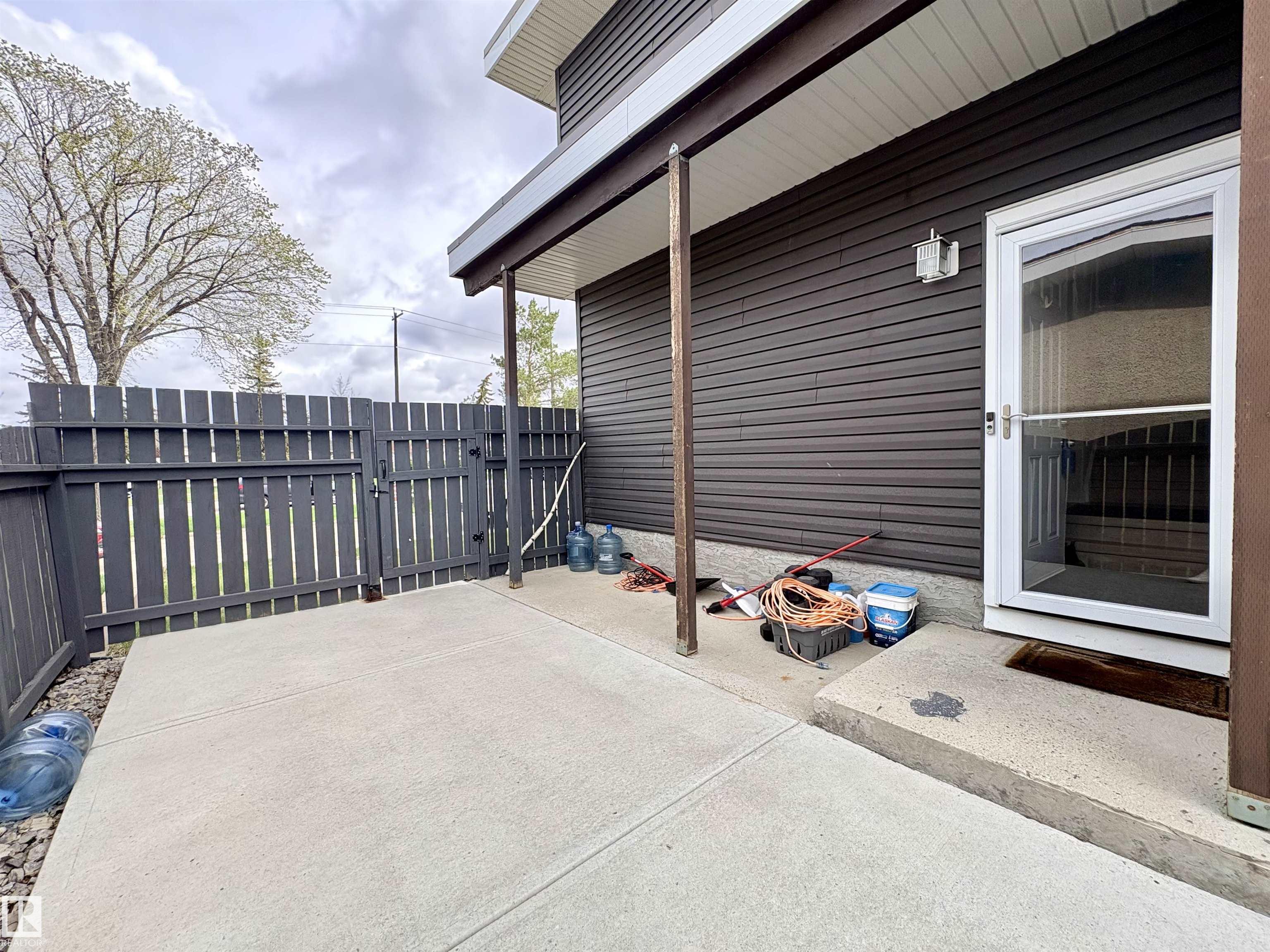 8825 137 Avenue NW, Glengarry, Edmonton