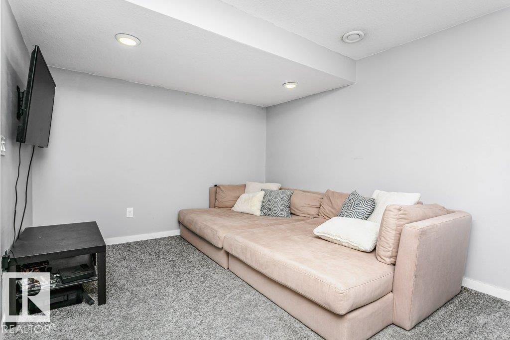 Photo 21 at 14023 156 Avenue NW, Carlton, Edmonton