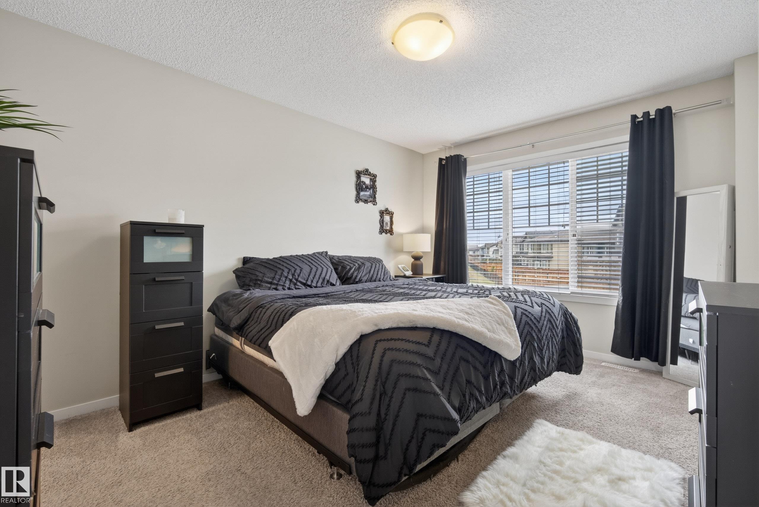 https://zimg.paragon.ice.com/ParagonImages/Property/PM/RAE/225400886/18/0/0/49420ebda073da6b575023d9ff2bc033/1/808ecf00c72cf1a02c3c25745cb919ca/225400886-677FB08D-D0D8-43EF-AFD9-6173A285702E.JPG