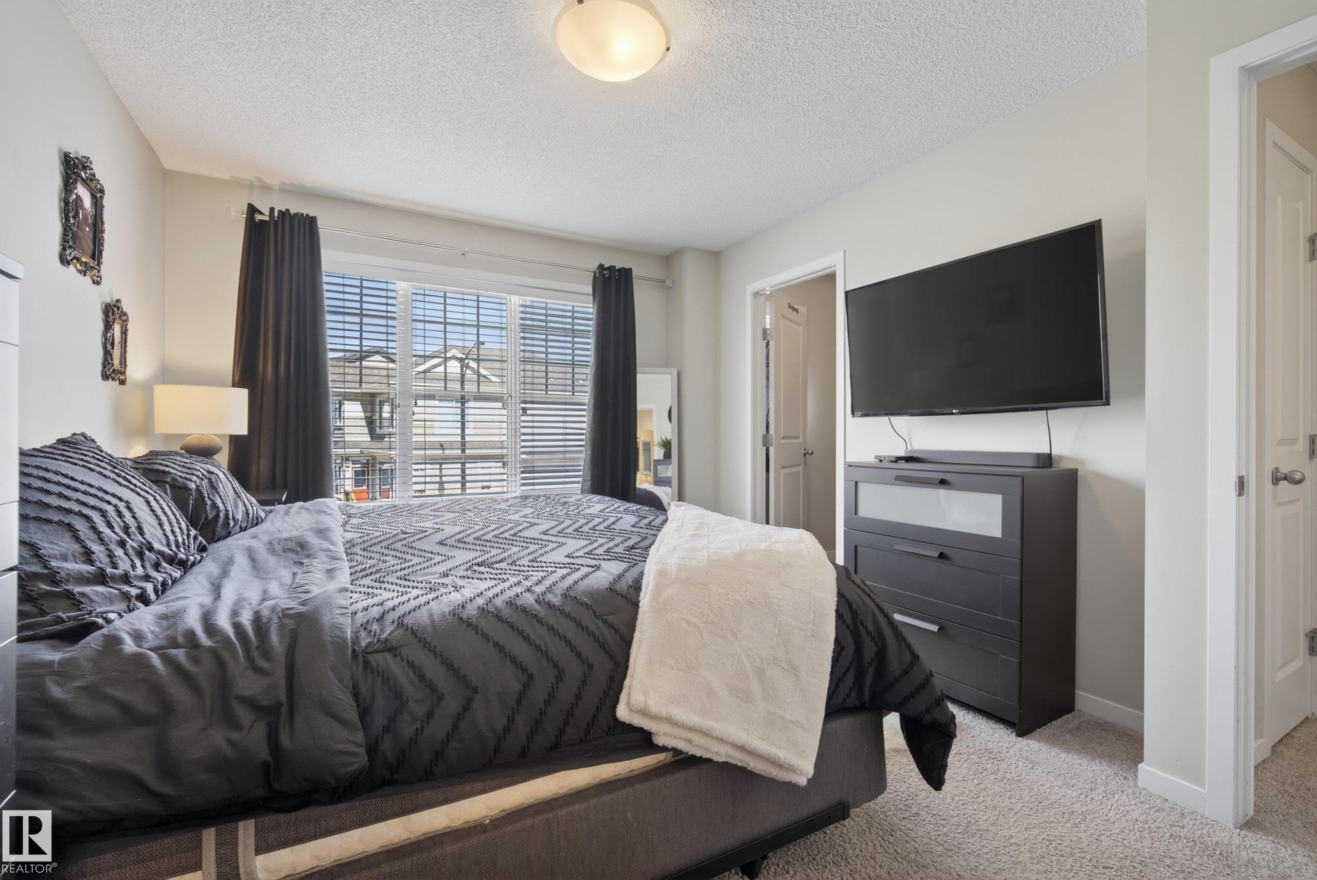 https://zimg.paragon.ice.com/ParagonImages/Property/PM/RAE/225400886/20/0/0/f1cfba95deb63e72792fcb3a9eb4edff/1/808ecf00c72cf1a02c3c25745cb919ca/225400886-888B359E-214D-4E3A-A87A-448D1A04E1AB.JPG