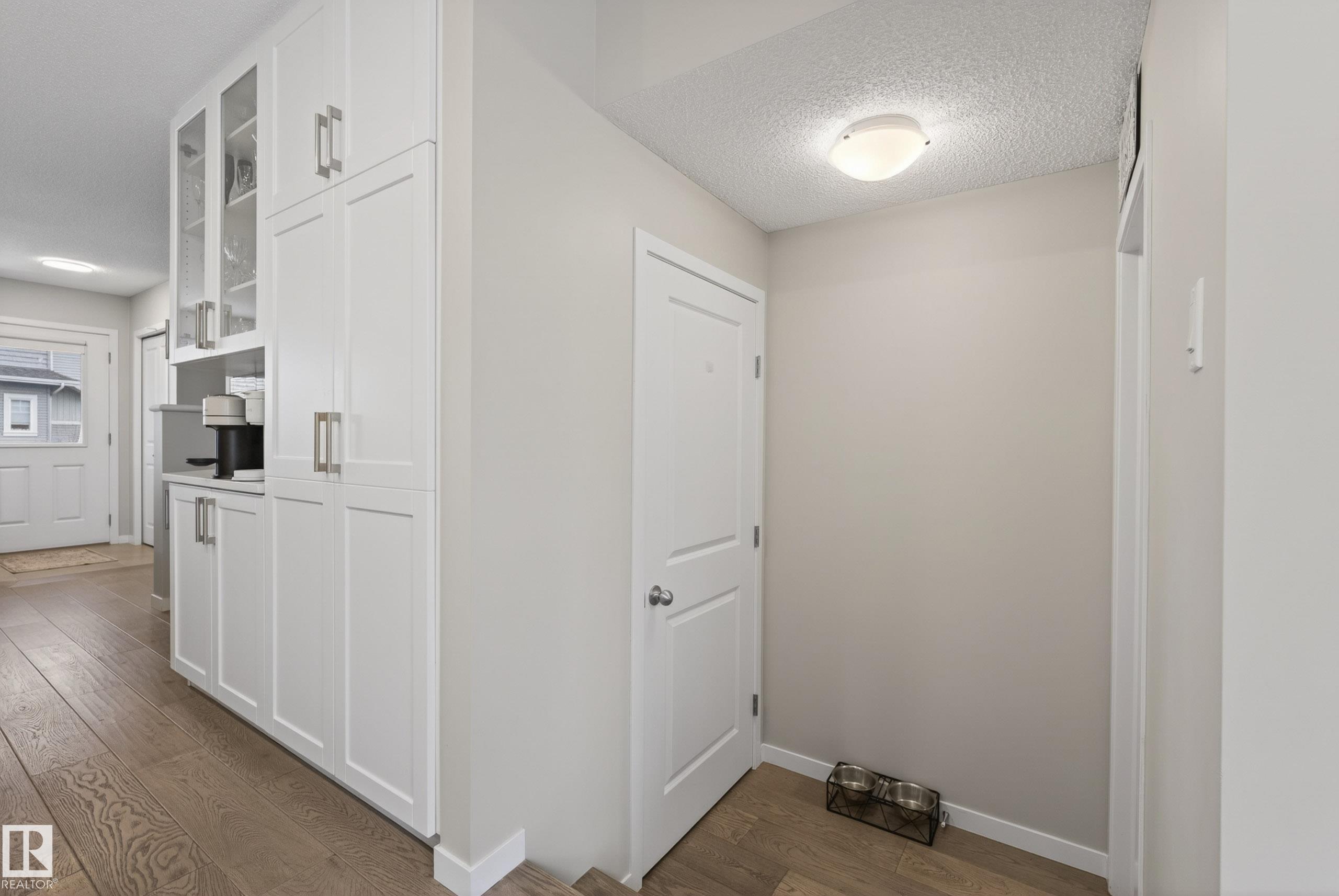 https://zimg.paragon.ice.com/ParagonImages/Property/PM/RAE/225400886/28/0/0/cb85929439e5843b39d56aead79d2911/1/808ecf00c72cf1a02c3c25745cb919ca/225400886-B37251BE-4847-4F5B-BFA6-A102395C070B.JPG