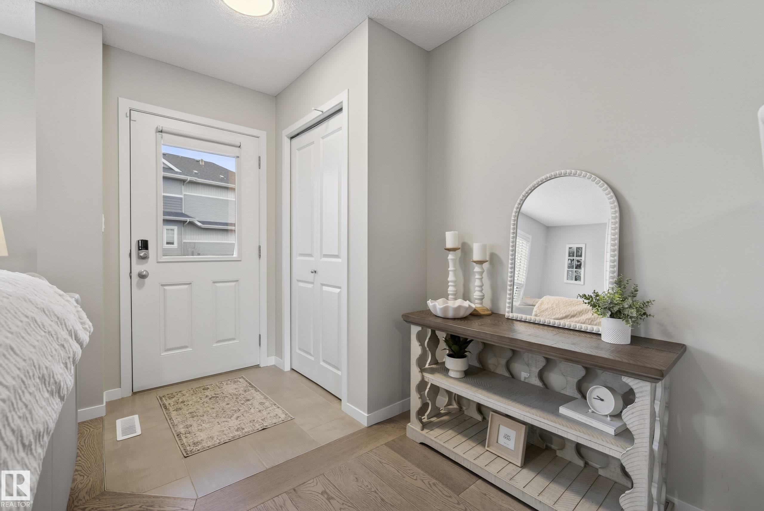 https://zimg.paragon.ice.com/ParagonImages/Property/PM/RAE/225400886/49/0/0/5de941170f51243670e2260a0e93d7dd/1/808ecf00c72cf1a02c3c25745cb919ca/225400886-EF17F2A6-1B15-4778-A331-D435CF047ECB.JPG