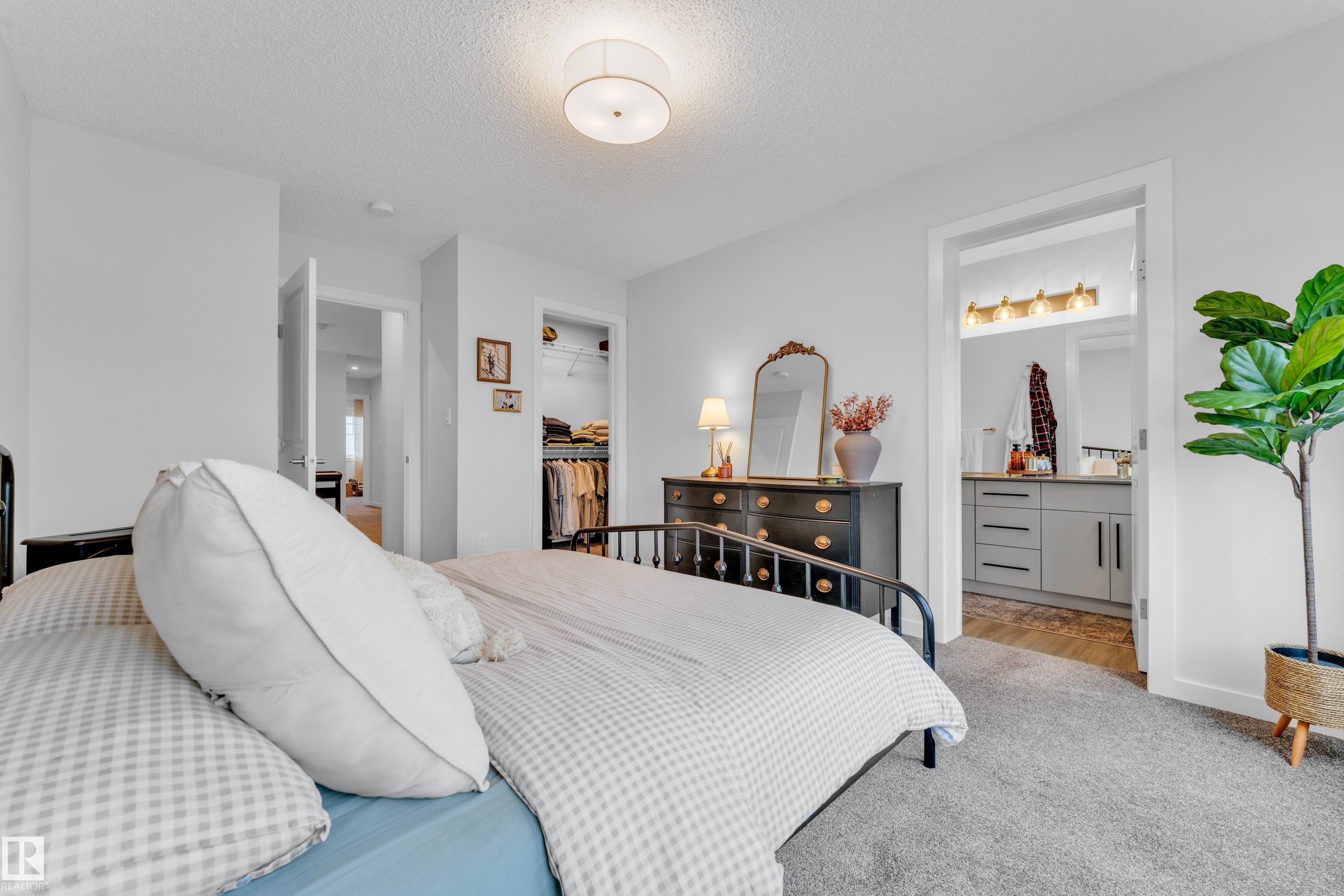 https://zimg.paragon.ice.com/ParagonImages/Property/PM/RAE/225400889/24/0/0/a5052c902a929b622cc0b7b4b3e6ce86/1/7d5f30beac1be641966b8a300b6080b9/225400889-9ca9260f-ebc9-418f-a549-654e80fd21a5.JPG