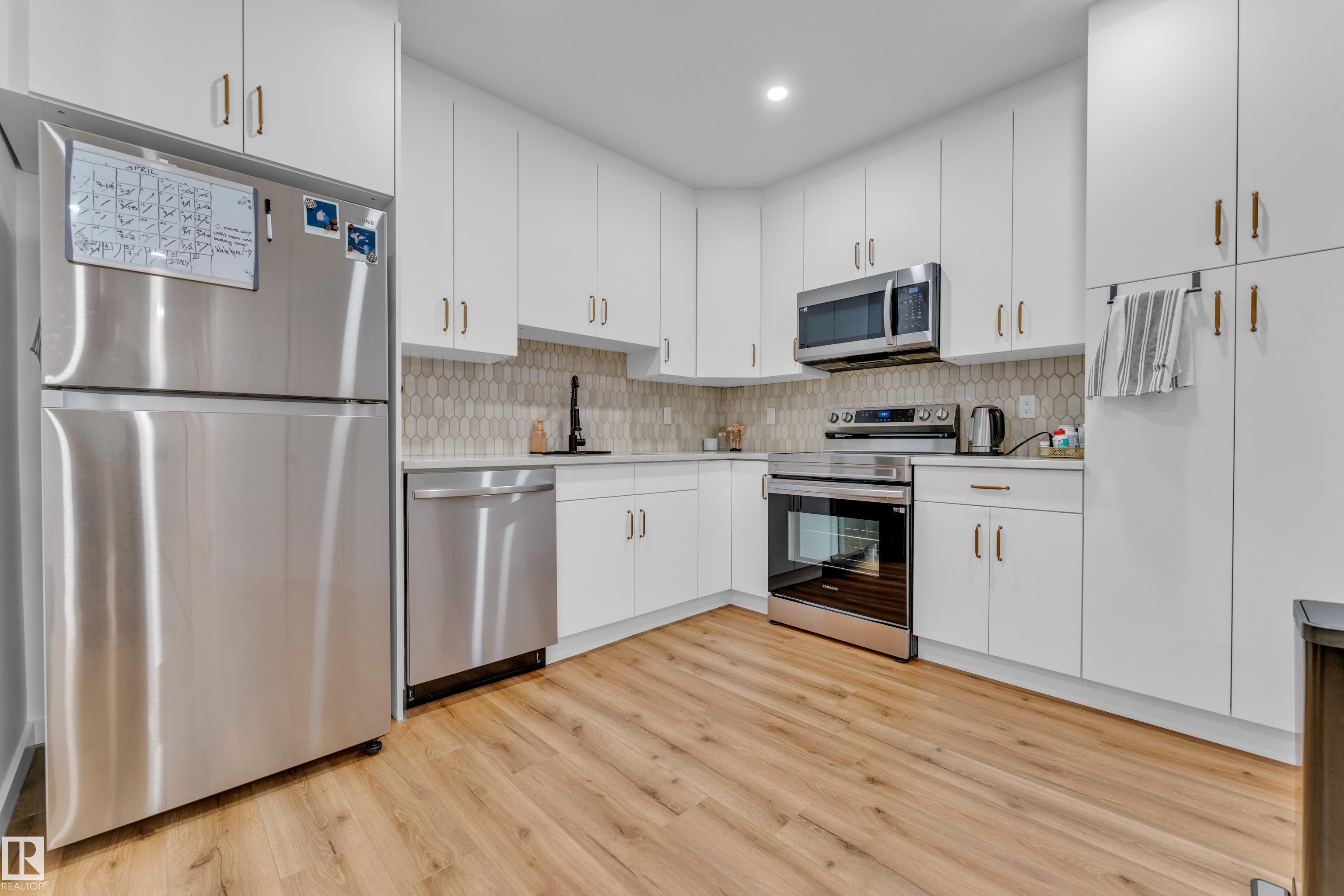 https://zimg.paragon.ice.com/ParagonImages/Property/PM/RAE/225400889/31/0/0/2775d9288152883e99beb72363f13eb2/1/7d5f30beac1be641966b8a300b6080b9/225400889-43c4dddf-01de-4c09-a99f-d85f8426c706.JPG