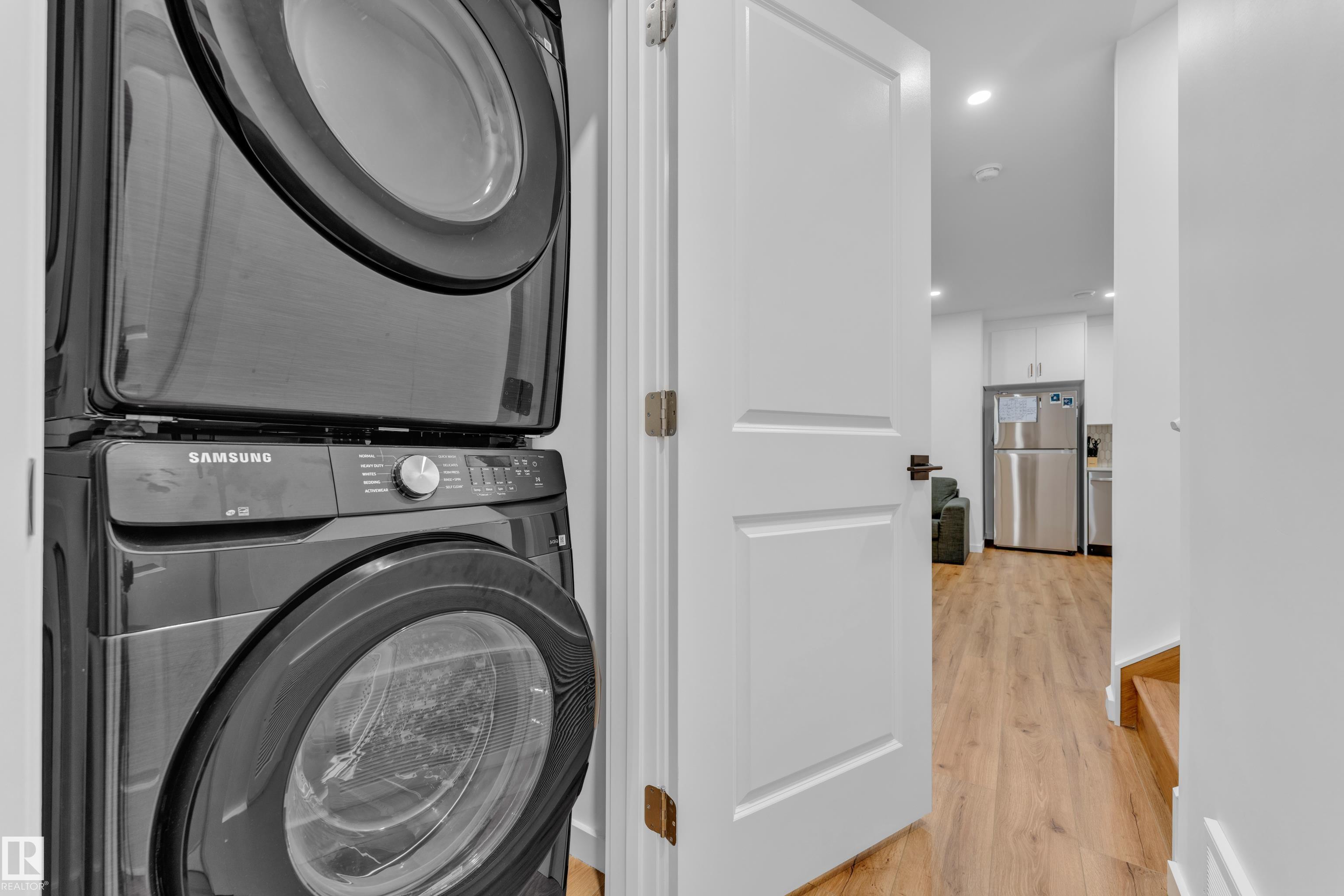 https://zimg.paragon.ice.com/ParagonImages/Property/PM/RAE/225400889/36/0/0/3f1142a26eeee7d5bbb97e06d2bb3b68/1/7d5f30beac1be641966b8a300b6080b9/225400889-7a8f98b5-164b-4f82-b945-6de2f423a9dc.JPG