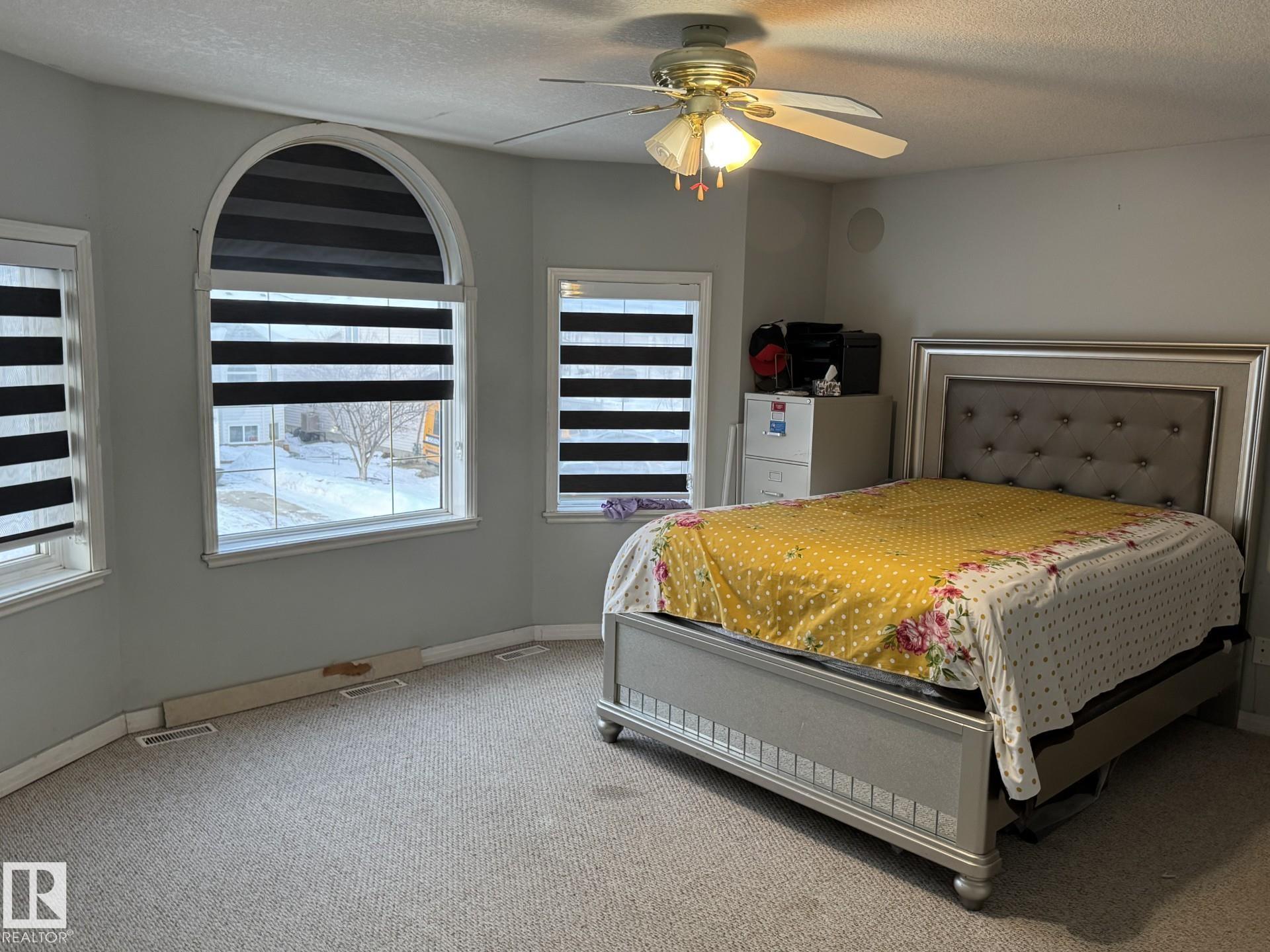 3139 34b Avenue NW, Wild Rose, Edmonton