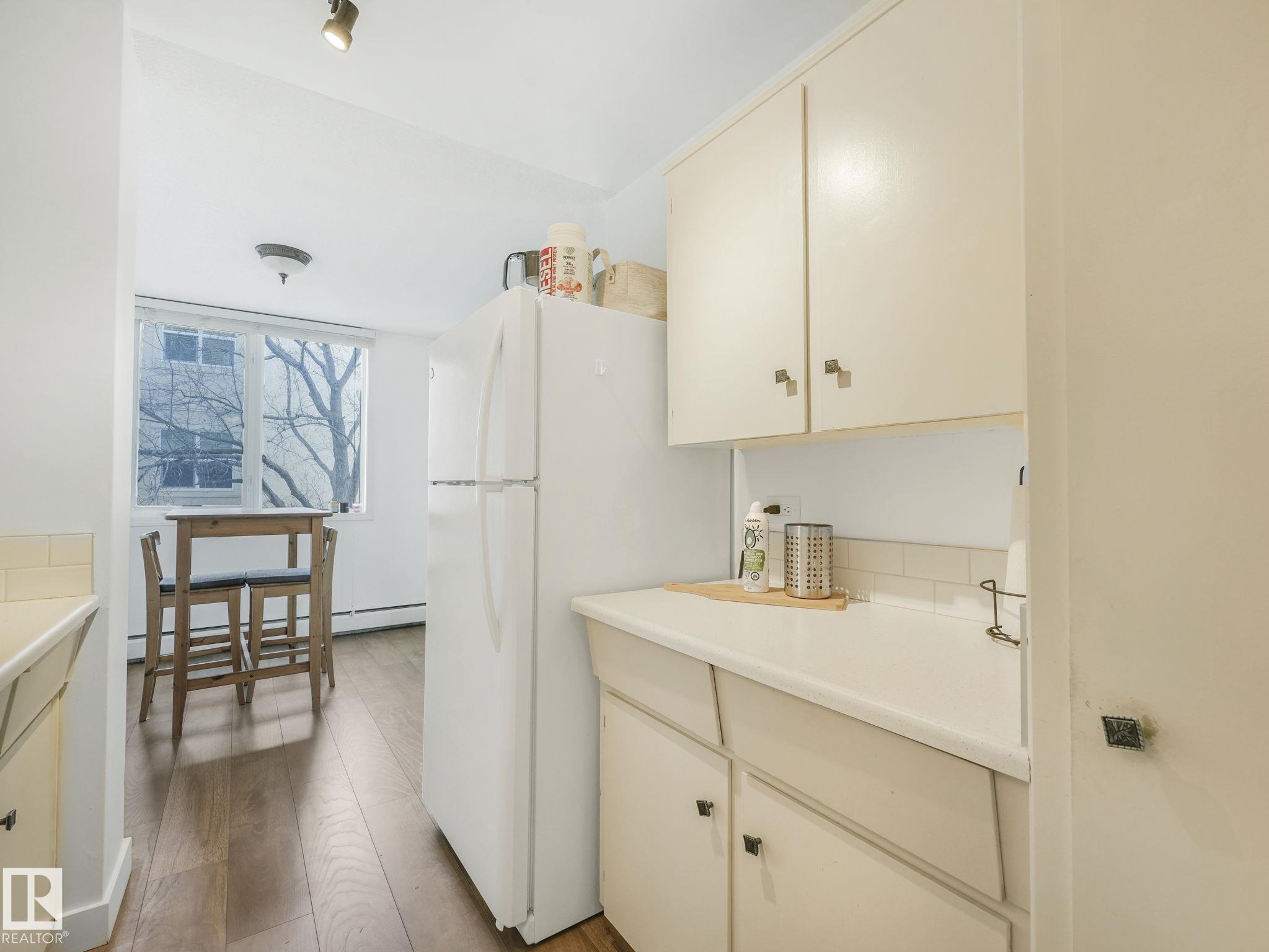 https://zimg.paragon.ice.com/ParagonImages/Property/PM/RAE/225400896/18/0/0/cd711c880ac220c206dd90ab45b79691/1/2c631856d047bcc4f9a4f212dac46cb3/225400896-477d12f7-a6f2-441c-a253-ac1c4fcfc7af.JPG