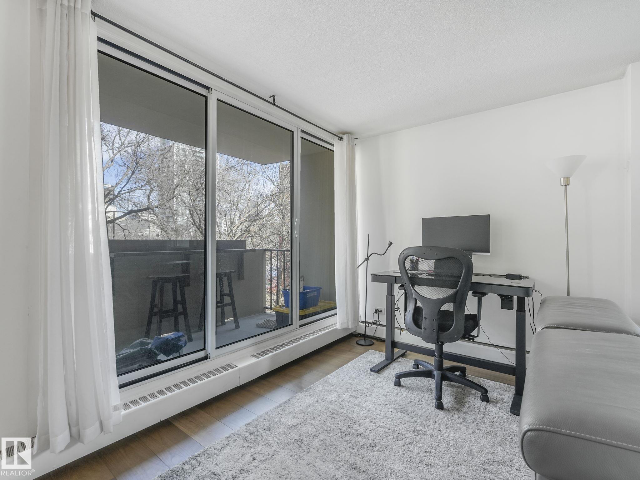 https://zimg.paragon.ice.com/ParagonImages/Property/PM/RAE/225400896/24/0/0/6204e1dadf8a69fa3330f1acb44657bf/1/2c631856d047bcc4f9a4f212dac46cb3/225400896-858e187f-7940-43e1-9597-30f174b8a9fe.JPG