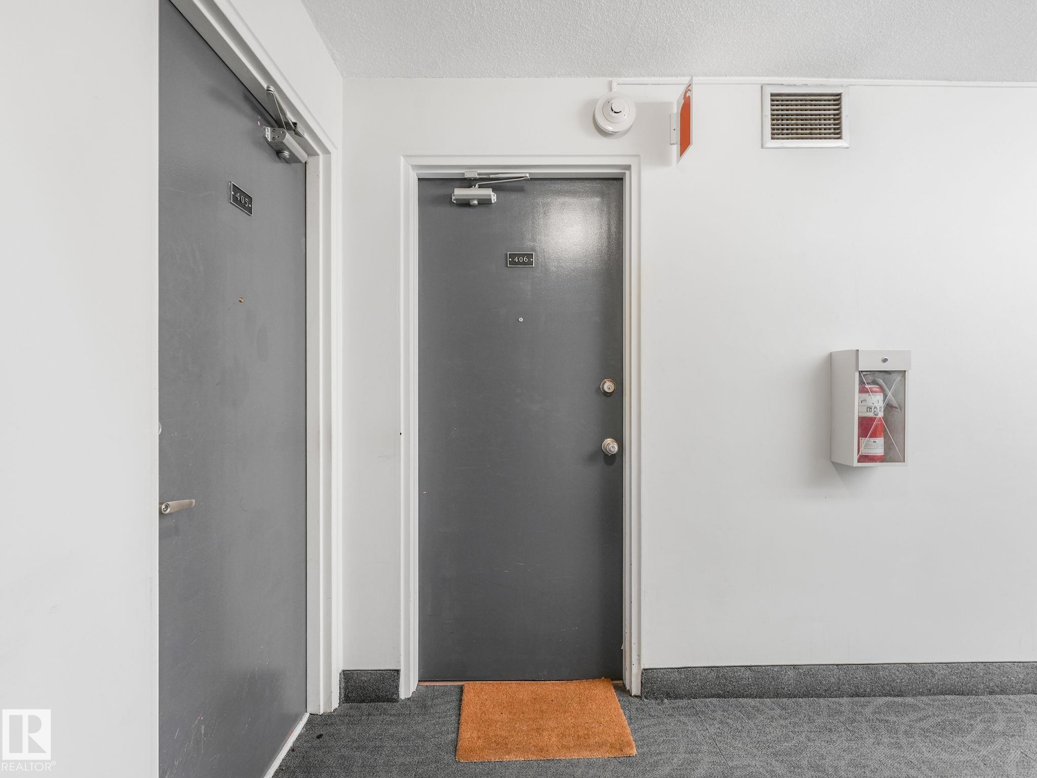 https://zimg.paragon.ice.com/ParagonImages/Property/PM/RAE/225400896/9/0/0/0d453a8f84dd82c5c77ea76ccadb93ef/1/2c631856d047bcc4f9a4f212dac46cb3/225400896-961af531-a0f4-4d95-a406-7522e70d430b.JPG