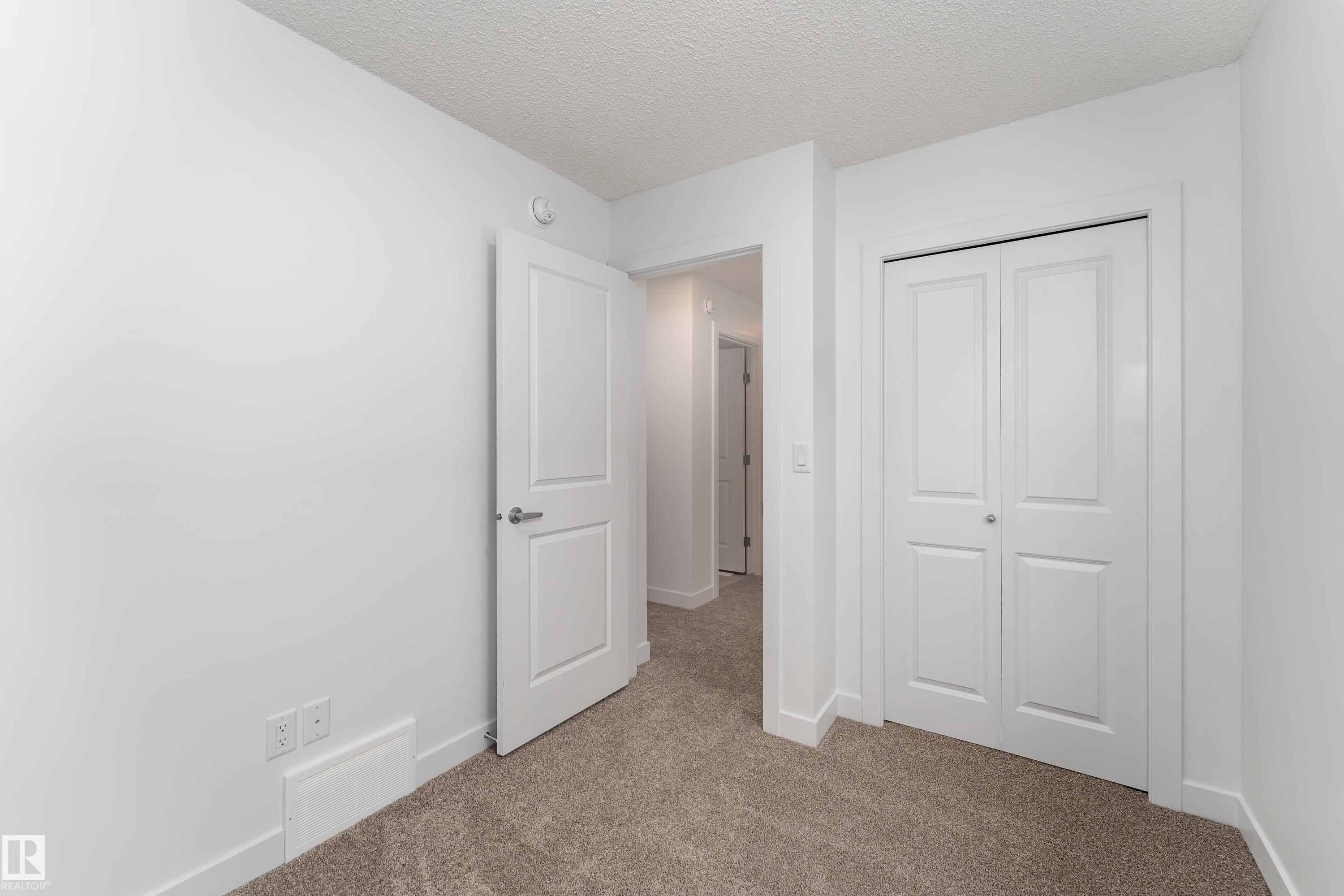 Photo 21 at 10916 & 10918 154 Street NW, High Park, Edmonton