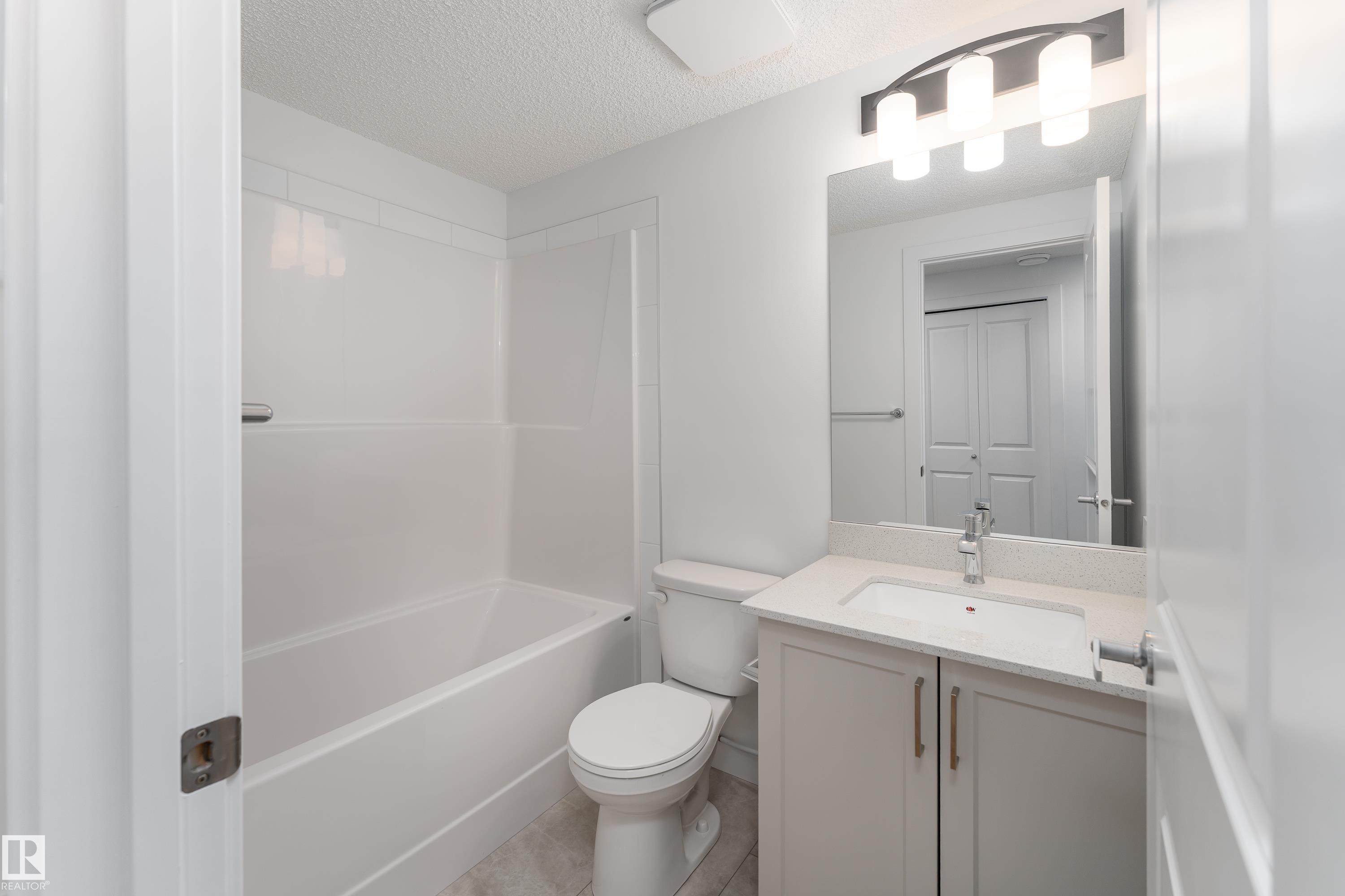 Photo 36 at 10916 & 10918 154 Street NW, High Park, Edmonton