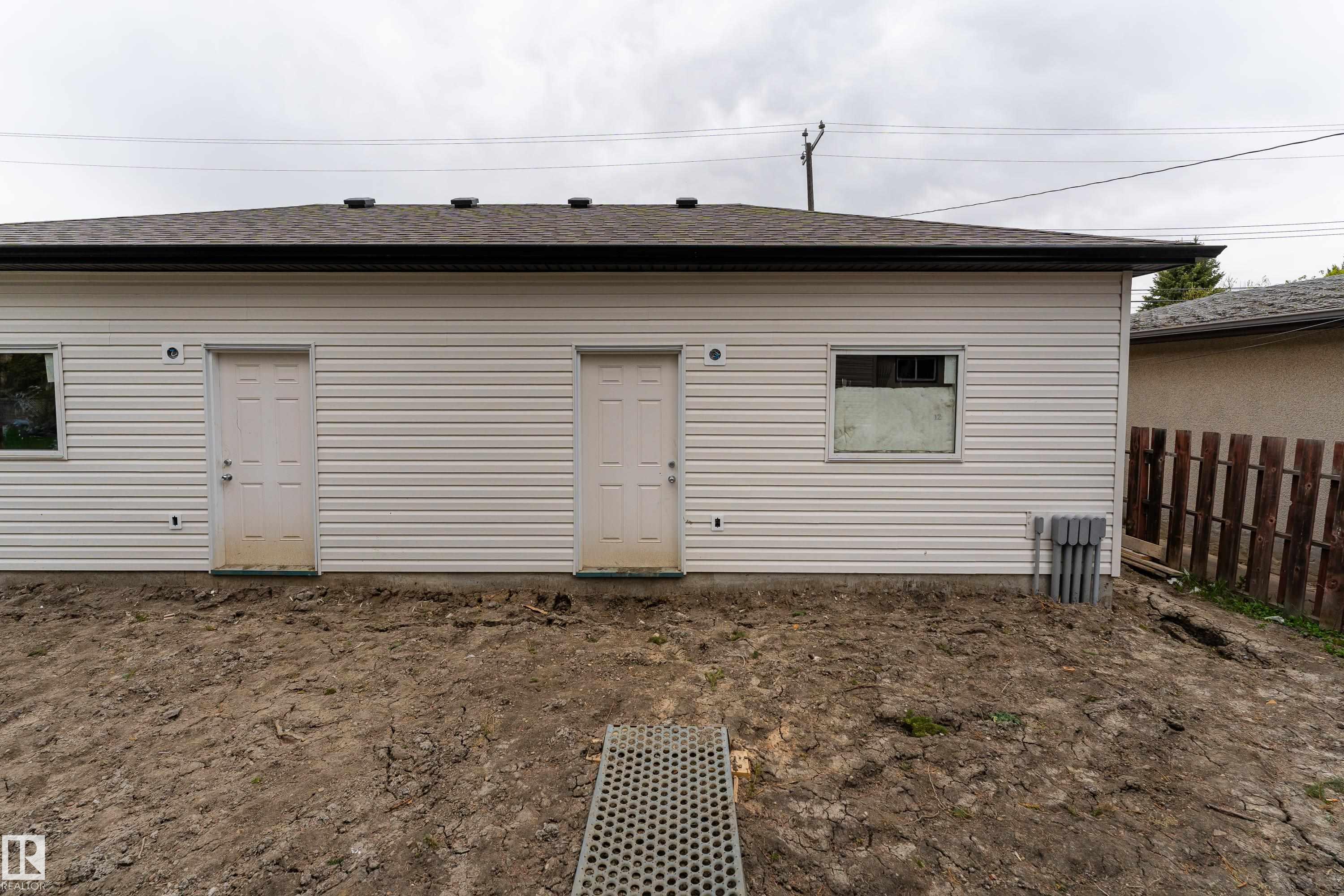 Photo 43 at 10916 & 10918 154 Street NW, High Park, Edmonton