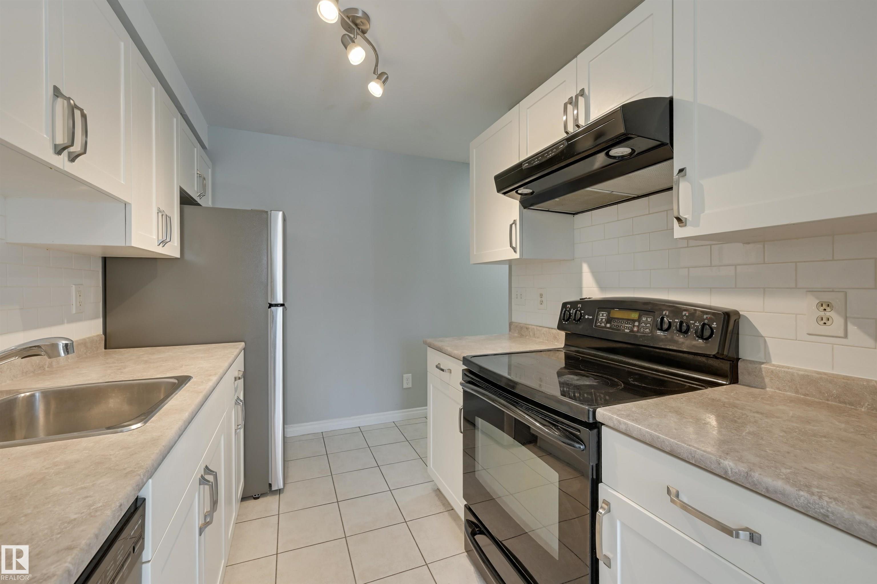 Photo 15 at 113 - 10838 108 Street NW, Central Mcdougall, Edmonton