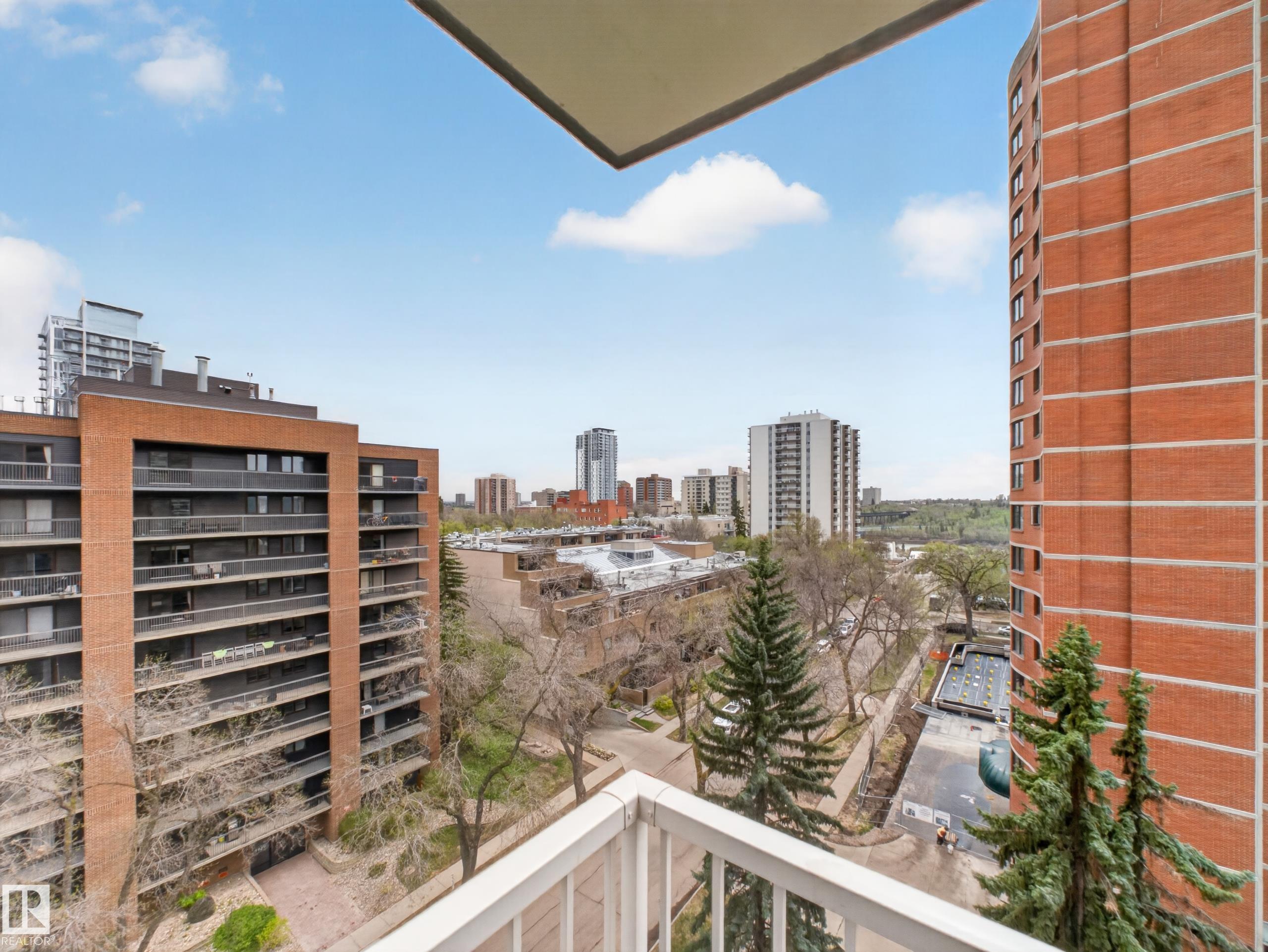 https://zimg.paragon.ice.com/ParagonImages/Property/PM/RAE/225400910/31/0/0/cd5ad6d2523c2d1e205861e9de13da21/1/2c8ab6028750dbee089a4aaf409aa231/225400910-8f507f2b-0db1-493a-8e99-1b04cb3ebcae.JPG