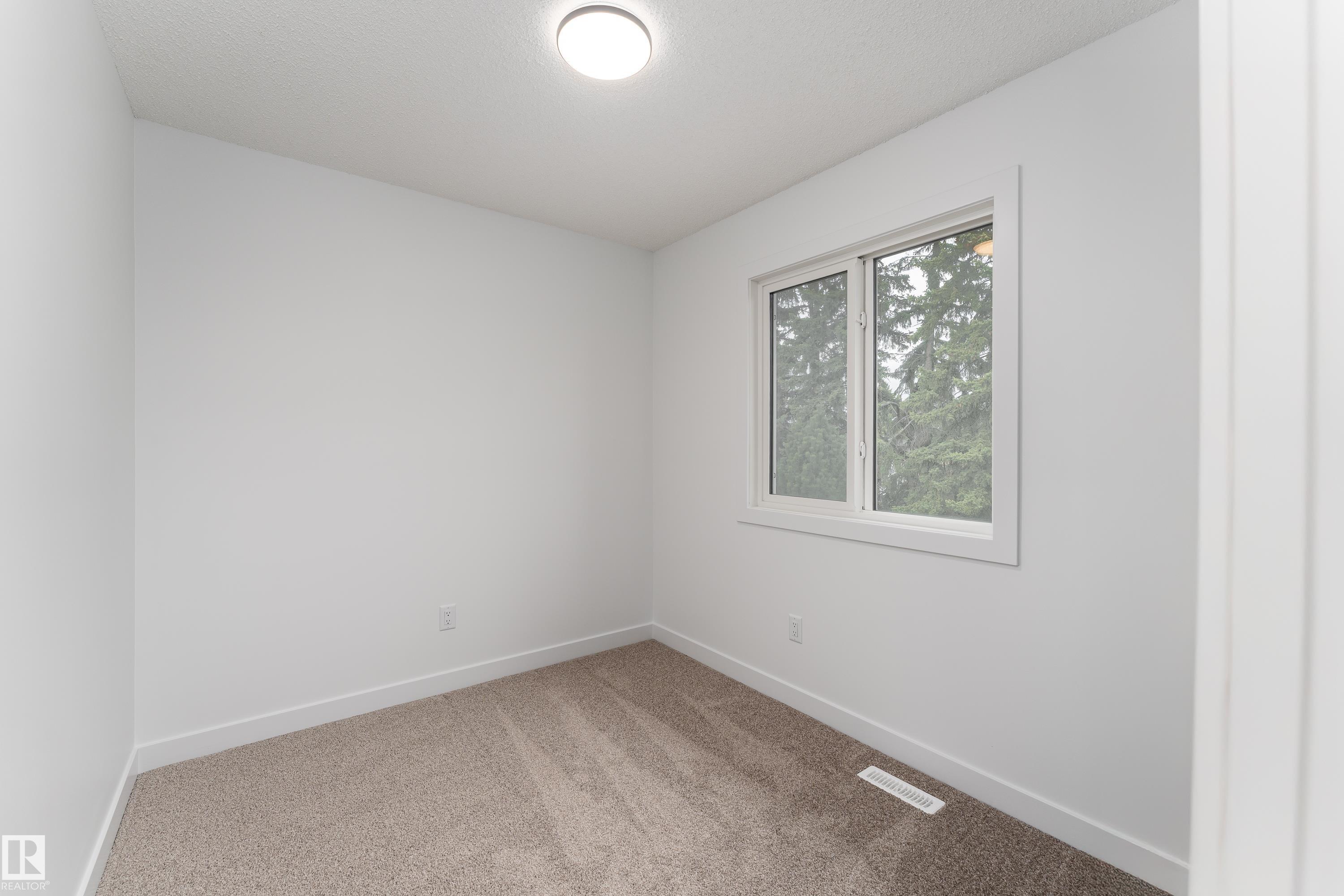 Photo 22 at 10920 & 10922 154 Street NW, High Park, Edmonton