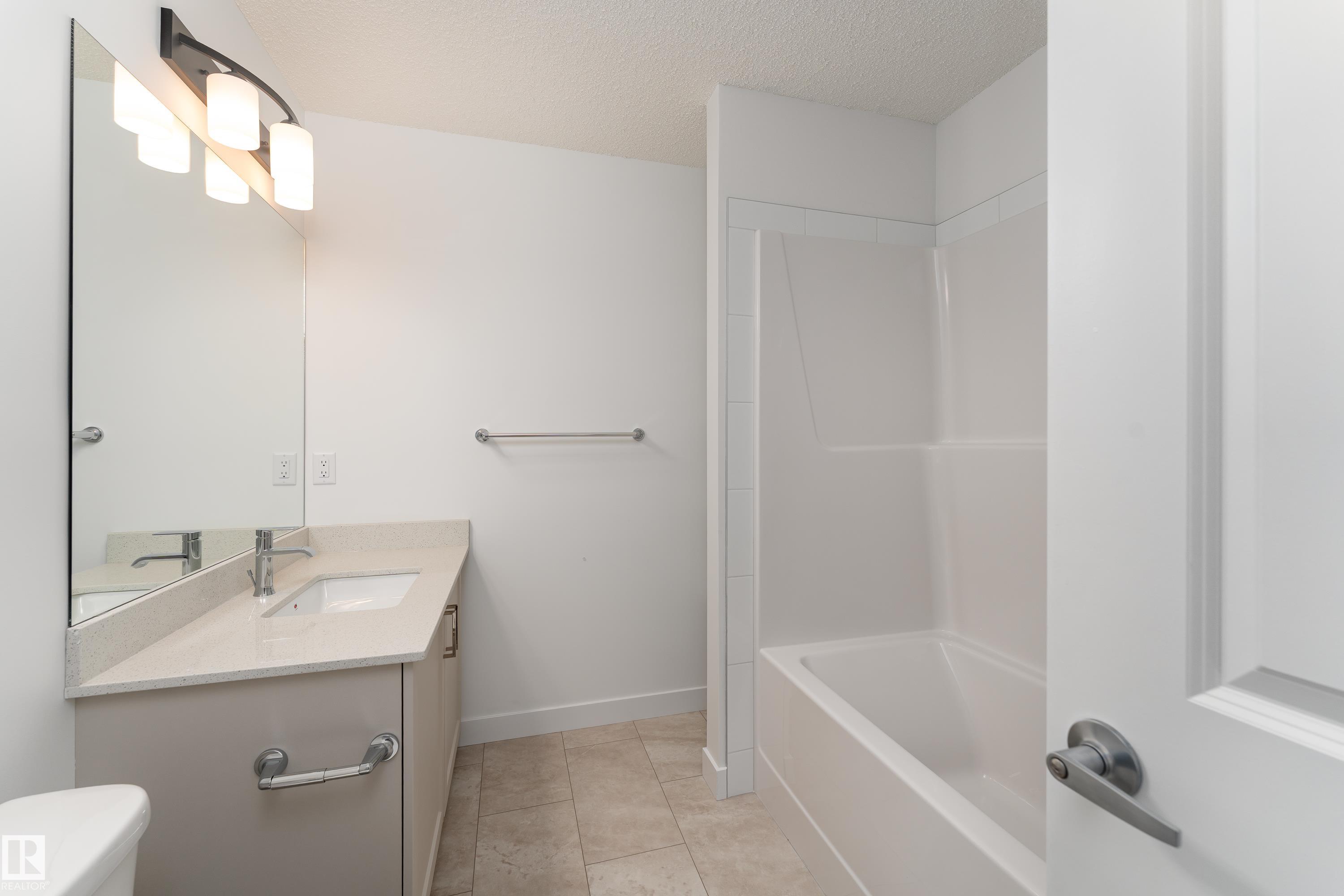 Photo 24 at 10920 & 10922 154 Street NW, High Park, Edmonton