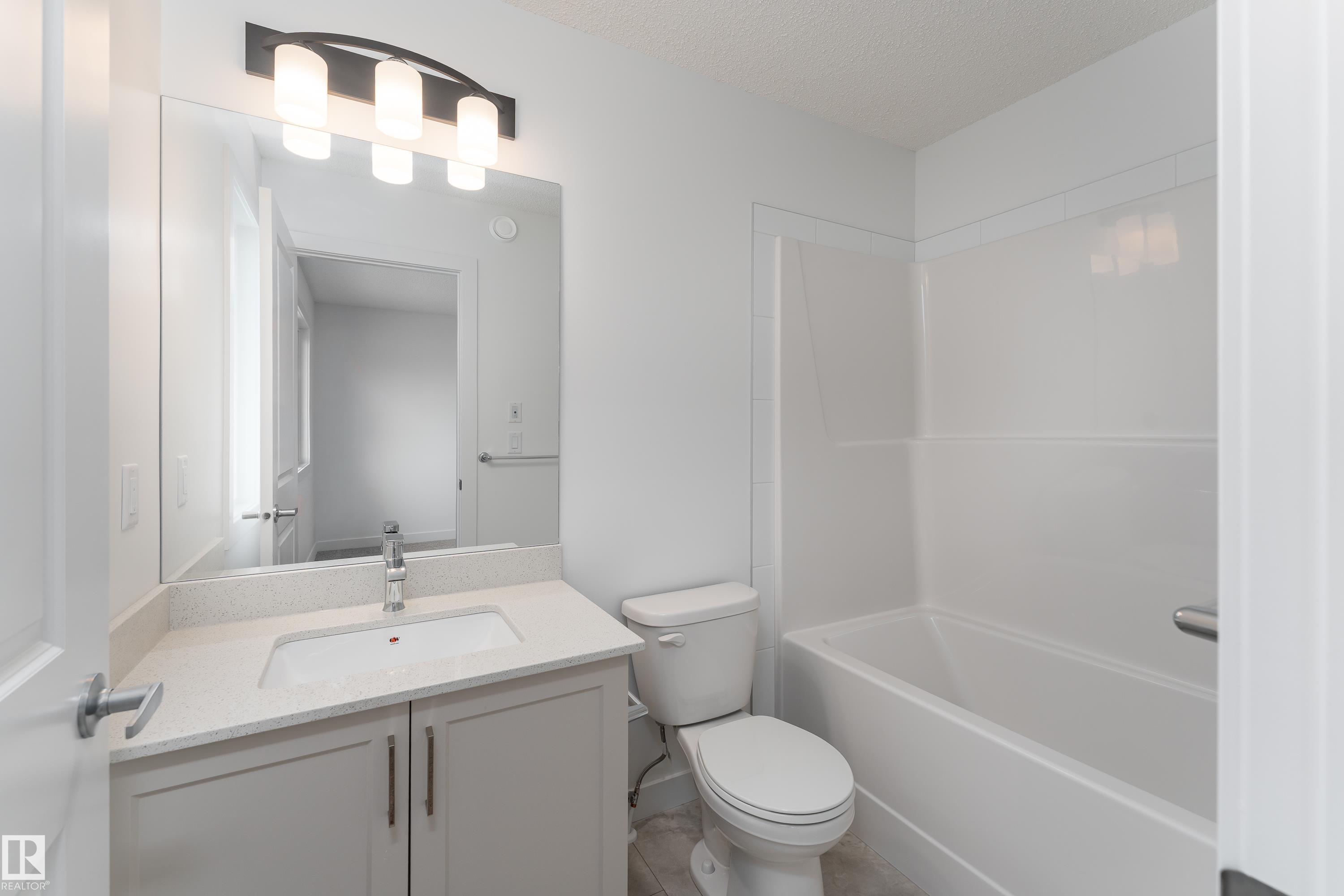 Photo 31 at 10920 & 10922 154 Street NW, High Park, Edmonton