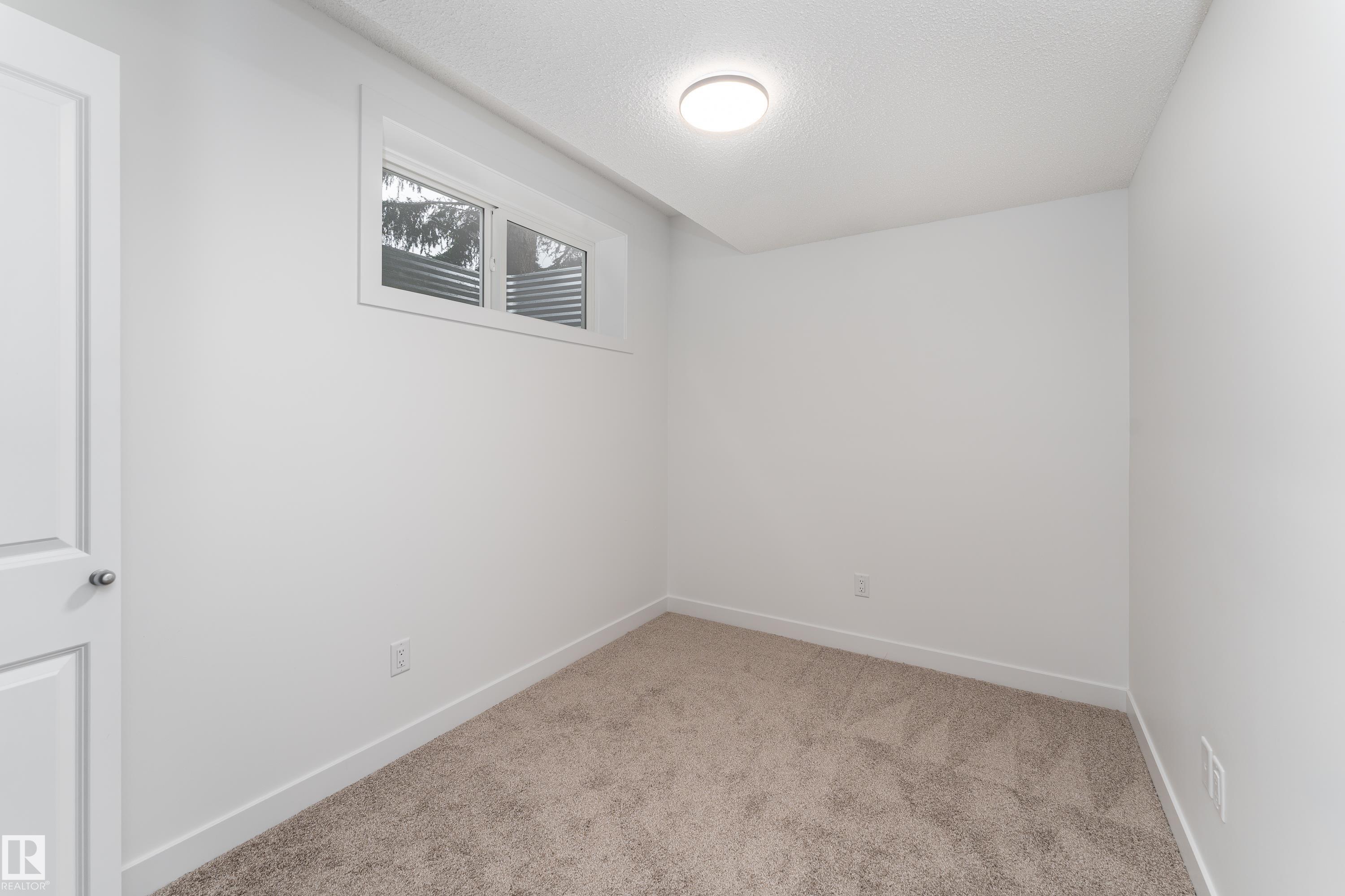 Photo 34 at 10920 & 10922 154 Street NW, High Park, Edmonton