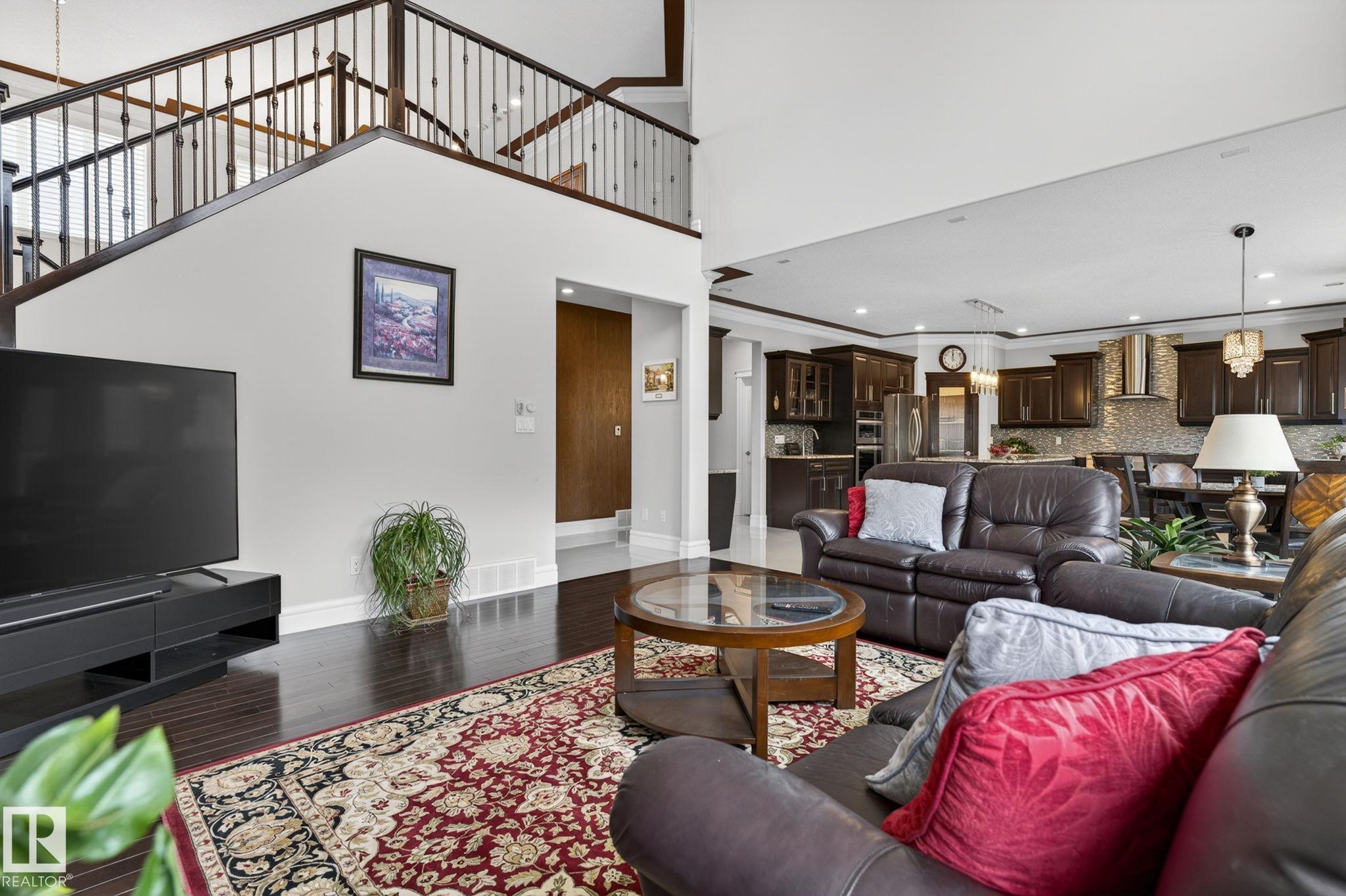 https://zimg.paragon.ice.com/ParagonImages/Property/PM/RAE/225400921/10/0/0/81740f3cf207fbb2173c68afb2bedb3a/1/0f3f226c36b86dee6762902265b123ad/225400921-5049a947-783b-4305-b475-f06f8be60513.JPG