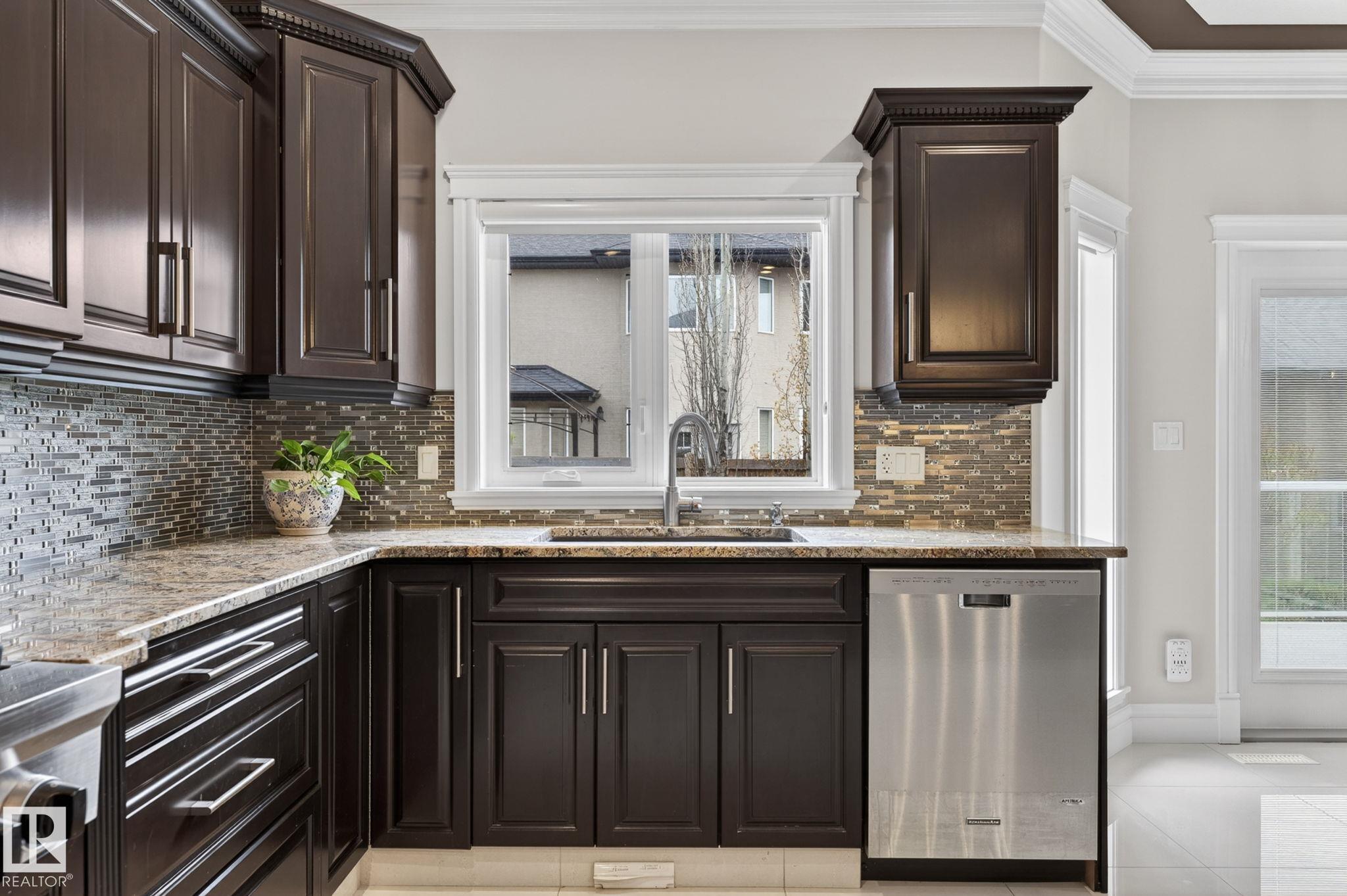 https://zimg.paragon.ice.com/ParagonImages/Property/PM/RAE/225400921/14/0/0/ccdb3e6db984c83cc26b58d4e1f8ef04/1/0f3f226c36b86dee6762902265b123ad/225400921-aa10c857-6d98-479c-b3fe-61f3be5037a0.JPG