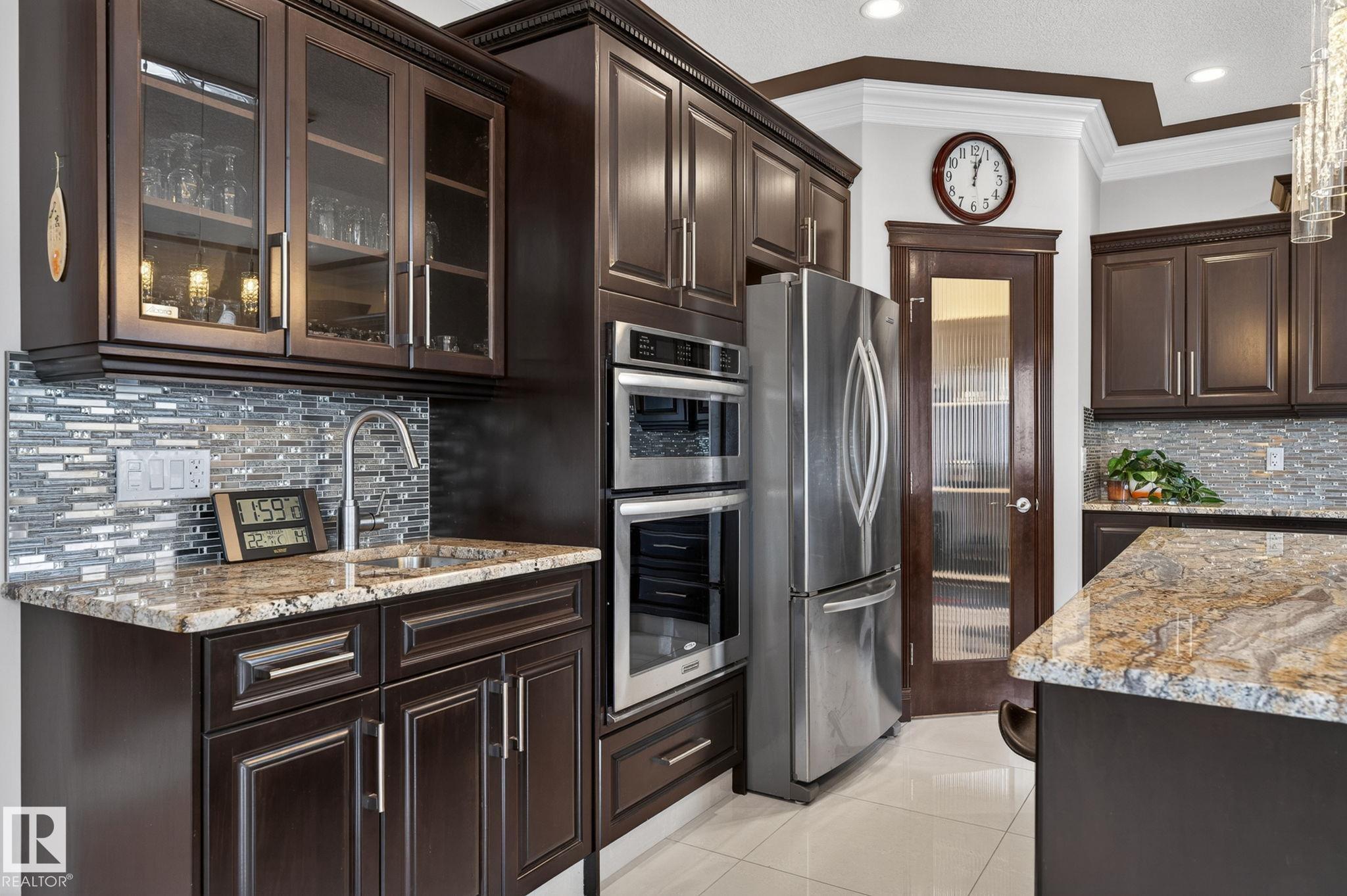 https://zimg.paragon.ice.com/ParagonImages/Property/PM/RAE/225400921/17/0/0/7c7e48fe60b91ef0e395222ed9034d14/1/0f3f226c36b86dee6762902265b123ad/225400921-cf2f569e-5067-41ee-8f08-703c93fcad3d.JPG