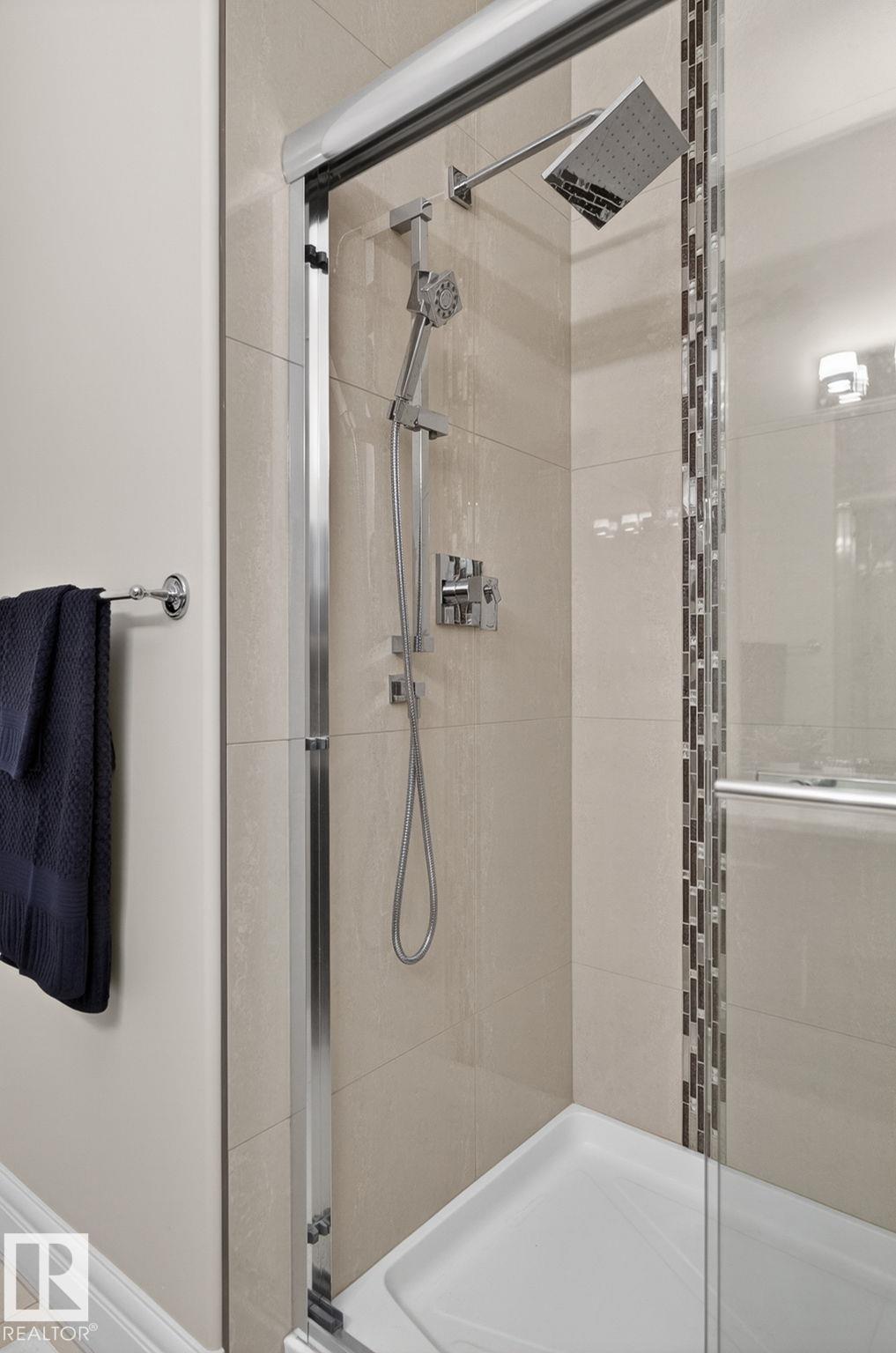 https://zimg.paragon.ice.com/ParagonImages/Property/PM/RAE/225400921/22/0/0/0558deaaca995caeddbc4108b684bbcf/1/0f3f226c36b86dee6762902265b123ad/225400921-c9a25e7a-7daf-4b90-b2e8-f8d6eae5116e.JPG