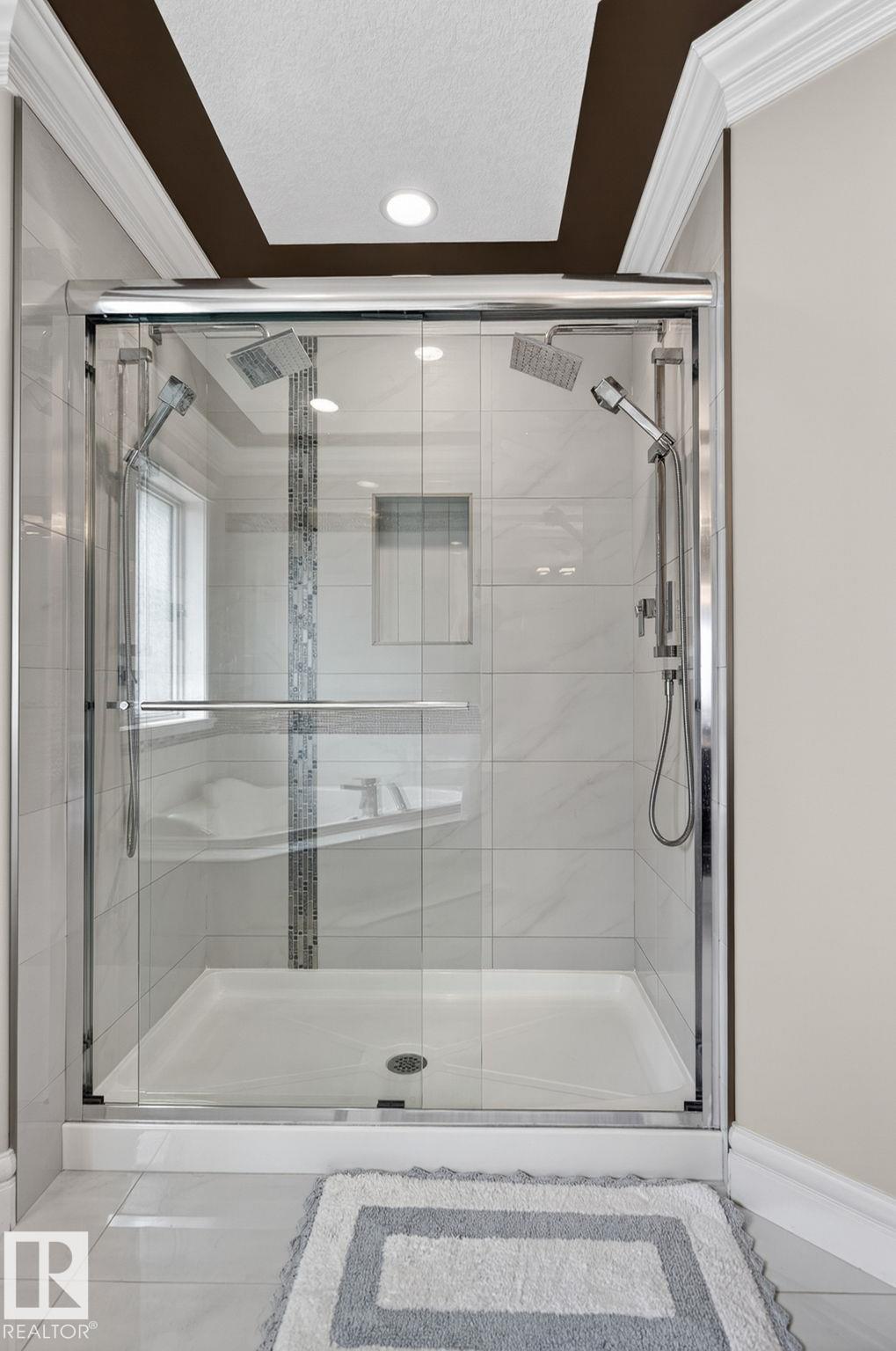 https://zimg.paragon.ice.com/ParagonImages/Property/PM/RAE/225400921/36/0/0/8d442af3a865a4fea424e2dc80716e9c/1/0f3f226c36b86dee6762902265b123ad/225400921-13b6dc7d-f619-44a8-a594-42047052840f.JPG