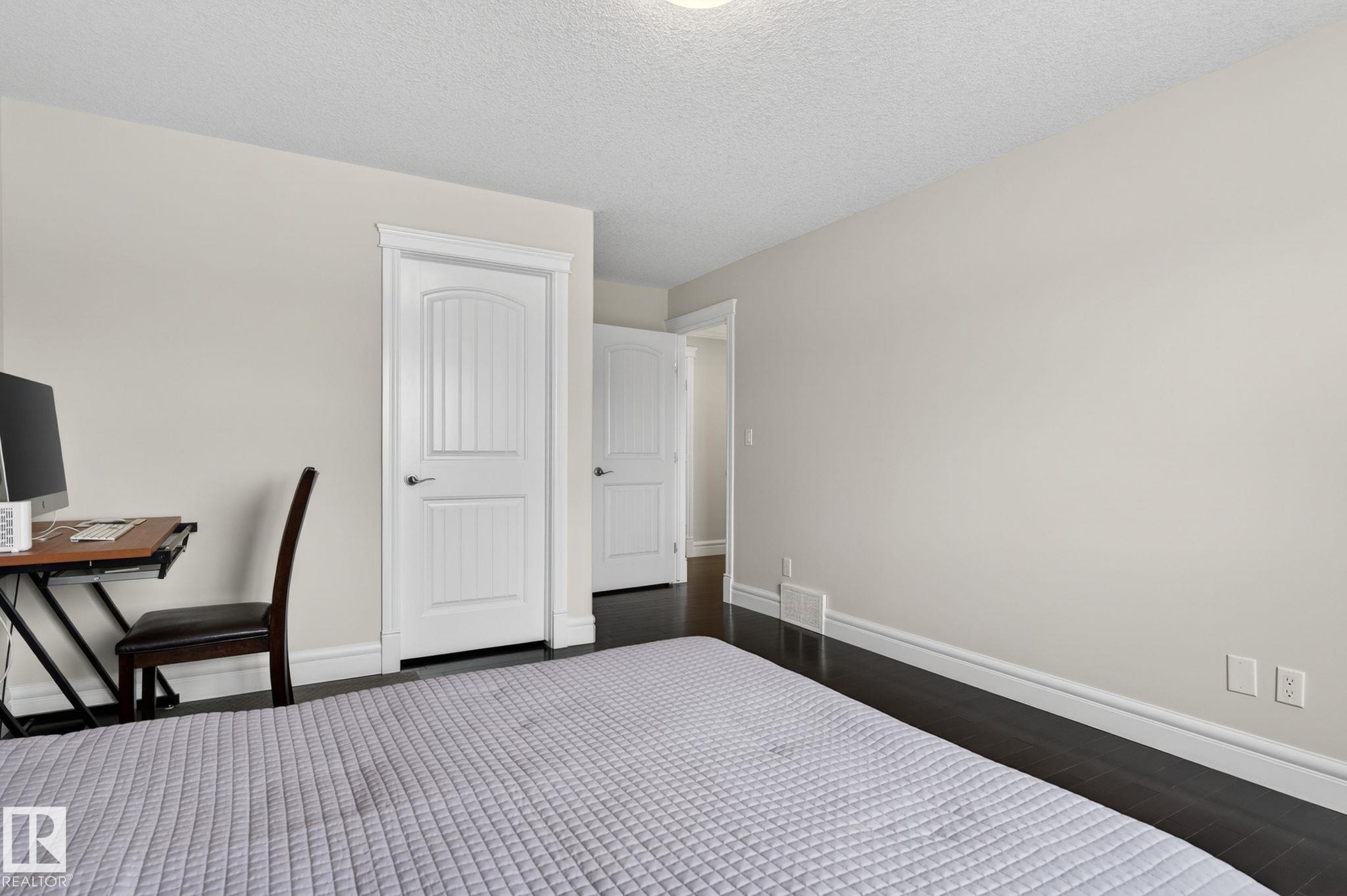 https://zimg.paragon.ice.com/ParagonImages/Property/PM/RAE/225400921/41/0/0/412605903f708b442472714ea049adbe/1/0f3f226c36b86dee6762902265b123ad/225400921-b234179f-fcc3-4804-acf7-4757ec4b9f7c.JPG