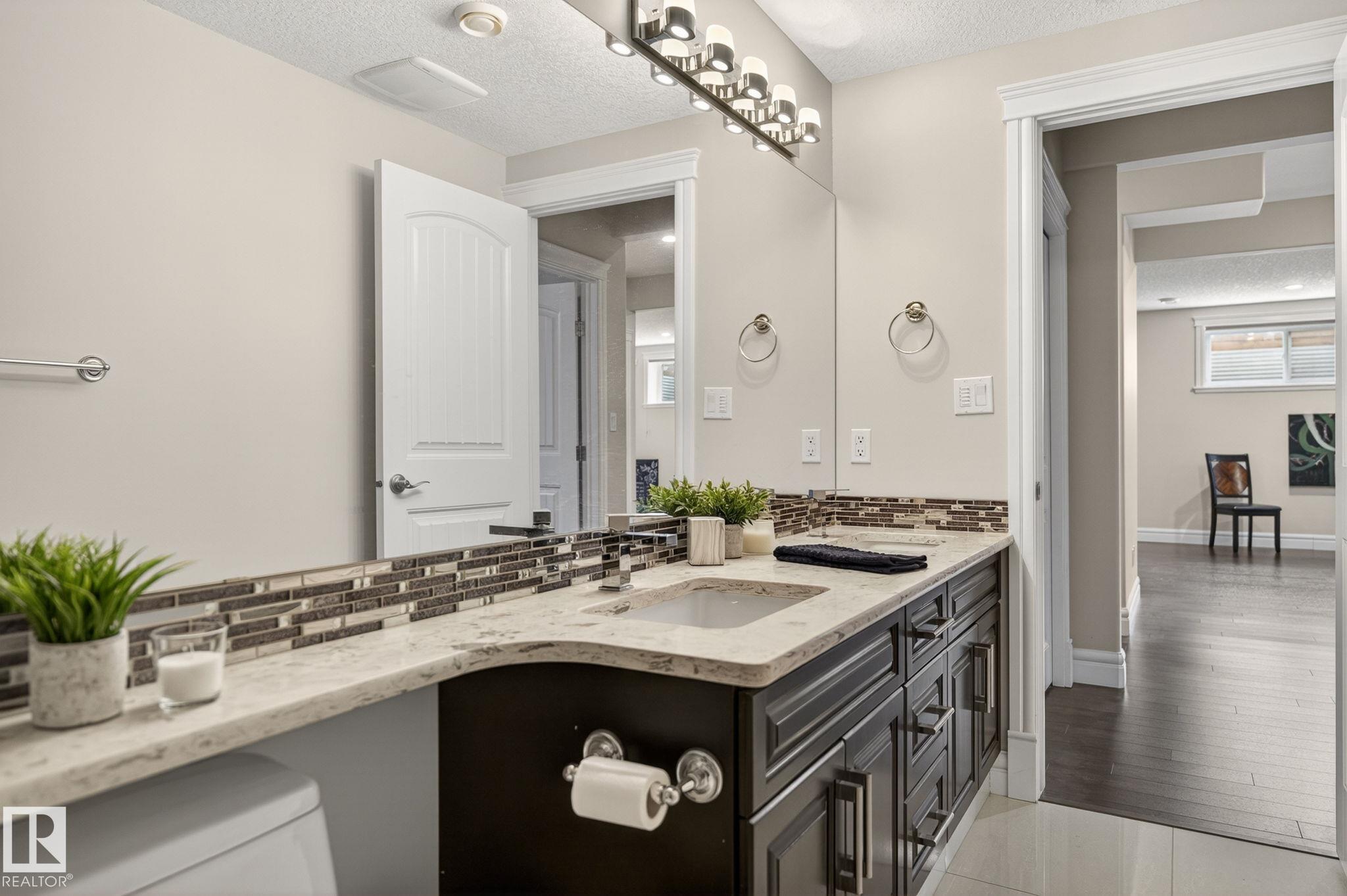 https://zimg.paragon.ice.com/ParagonImages/Property/PM/RAE/225400921/55/0/0/a3b15ff37573702edb72185ecd257c06/1/0f3f226c36b86dee6762902265b123ad/225400921-479b285a-bfcc-4524-81c3-e53ecf1ca6de.JPG